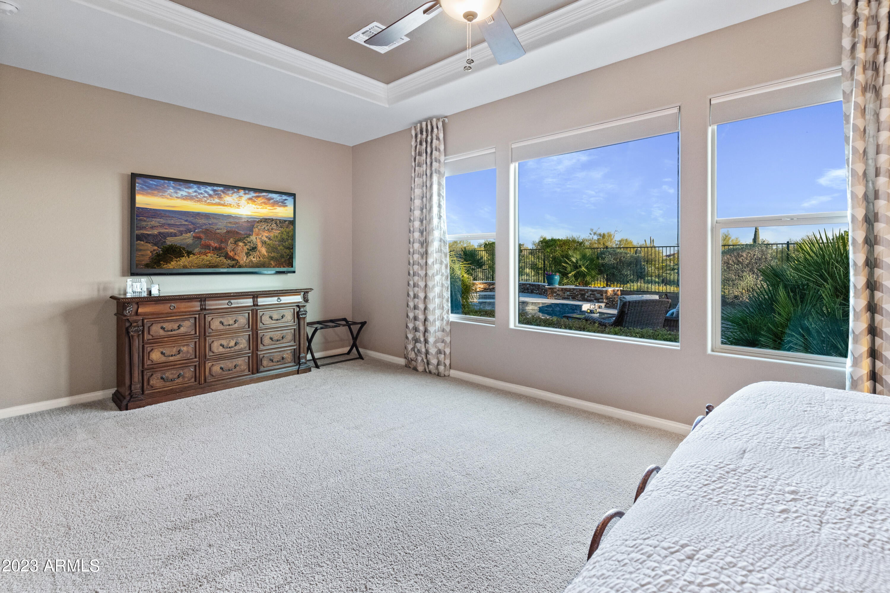 LONE MOUNTAIN - Residential