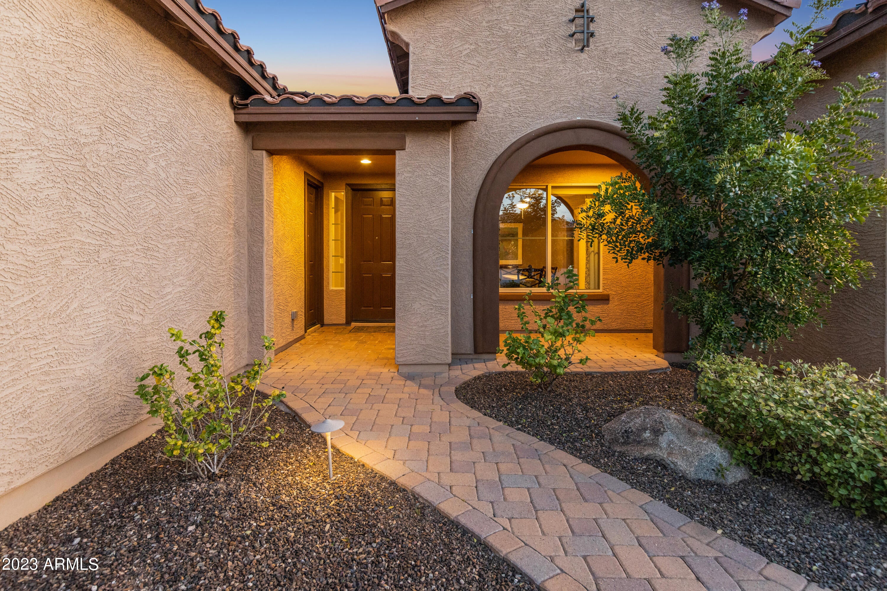 LONE MOUNTAIN - Residential