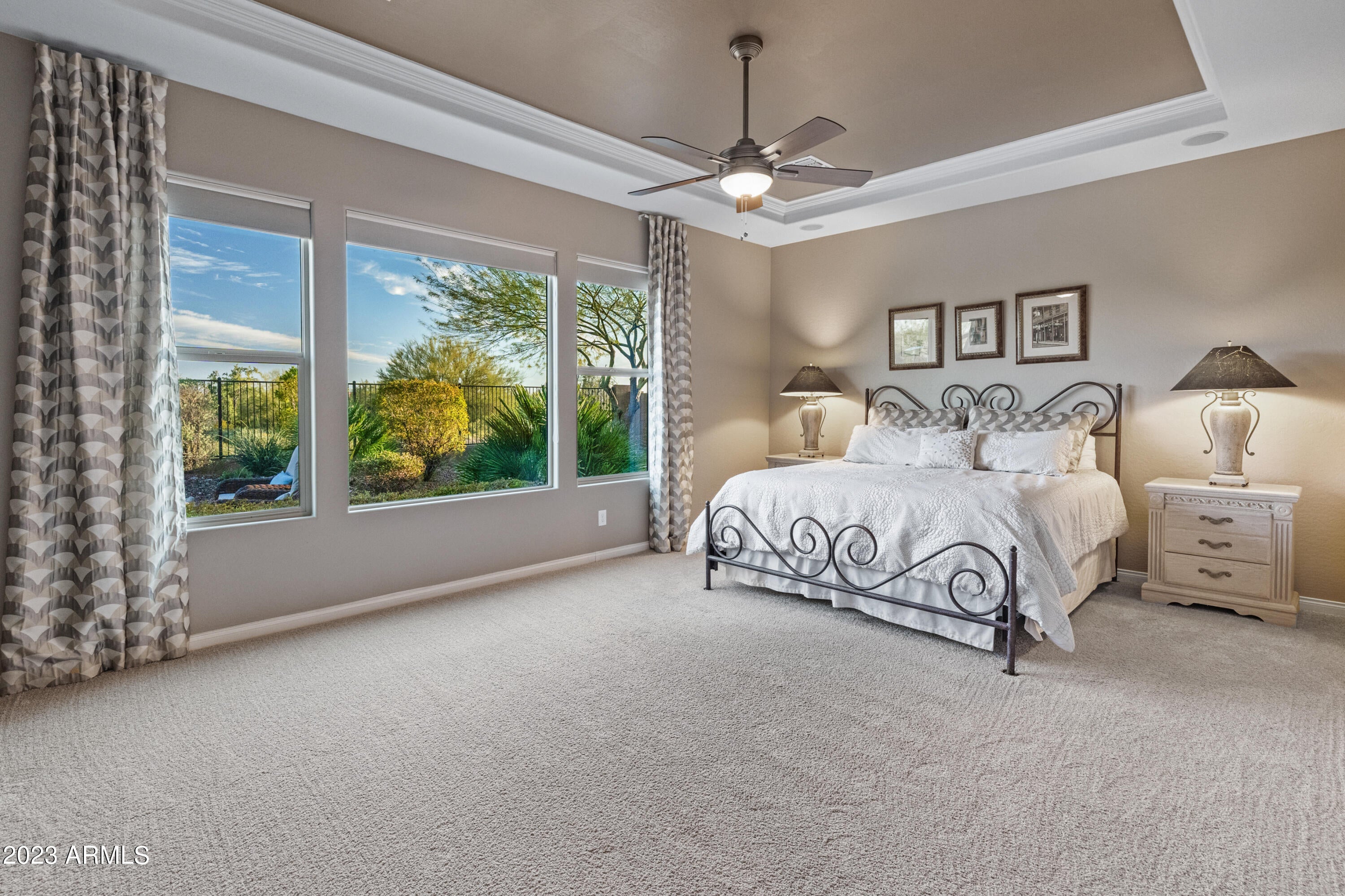 LONE MOUNTAIN - Residential