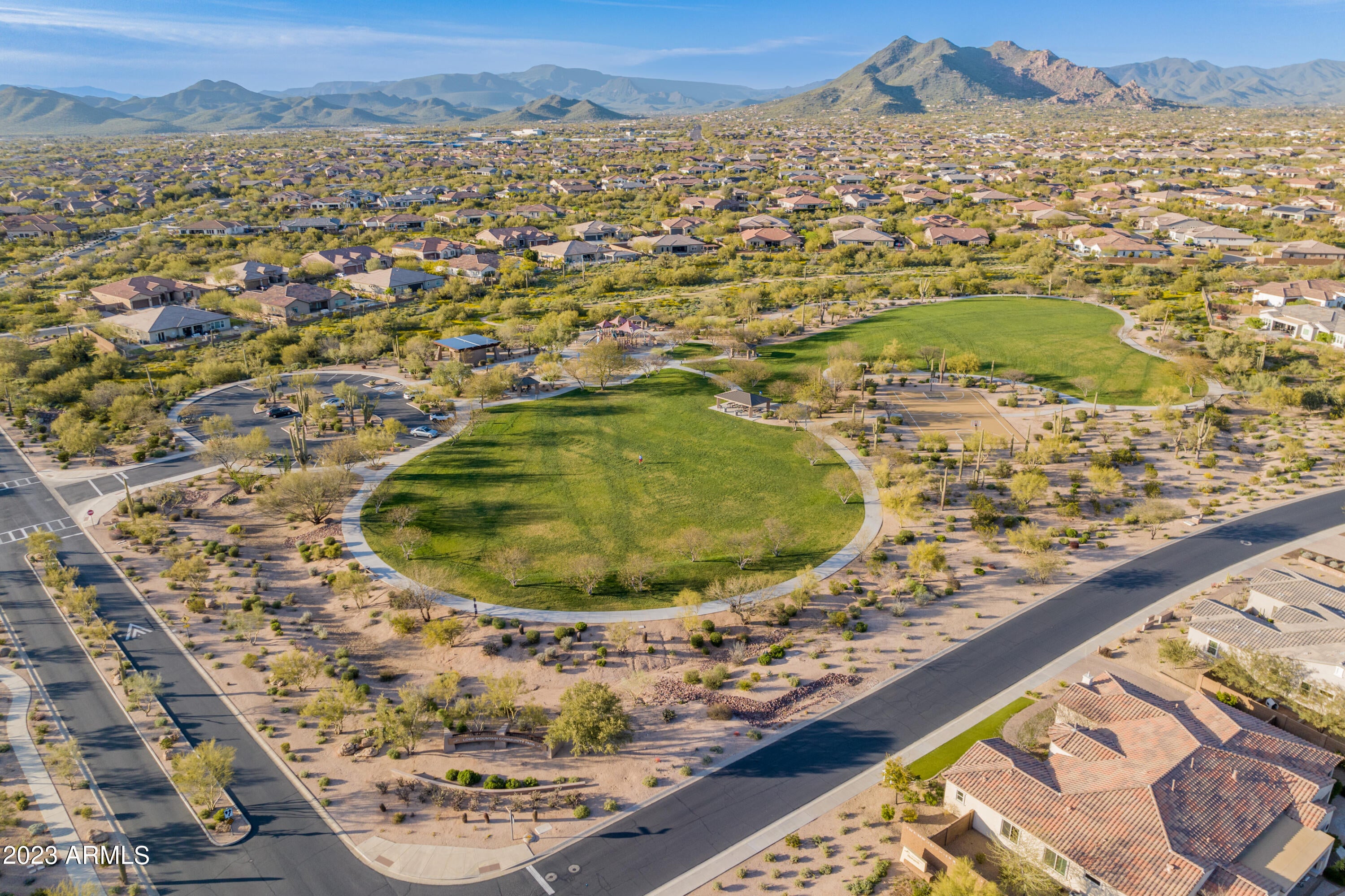 LONE MOUNTAIN - Residential