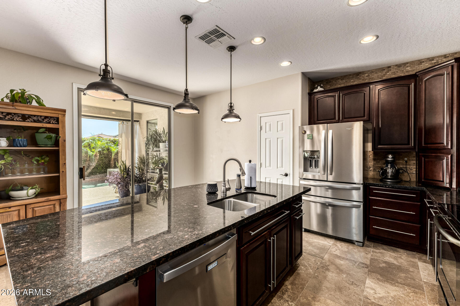 ANTHEM UNIT 25 - Residential