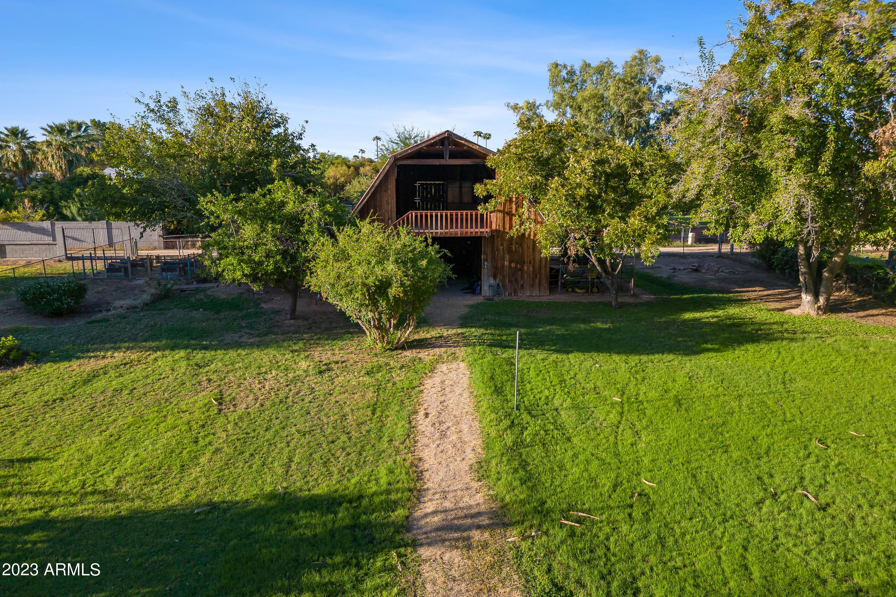 SUNBURST FARMS EAST 4 - Residential
