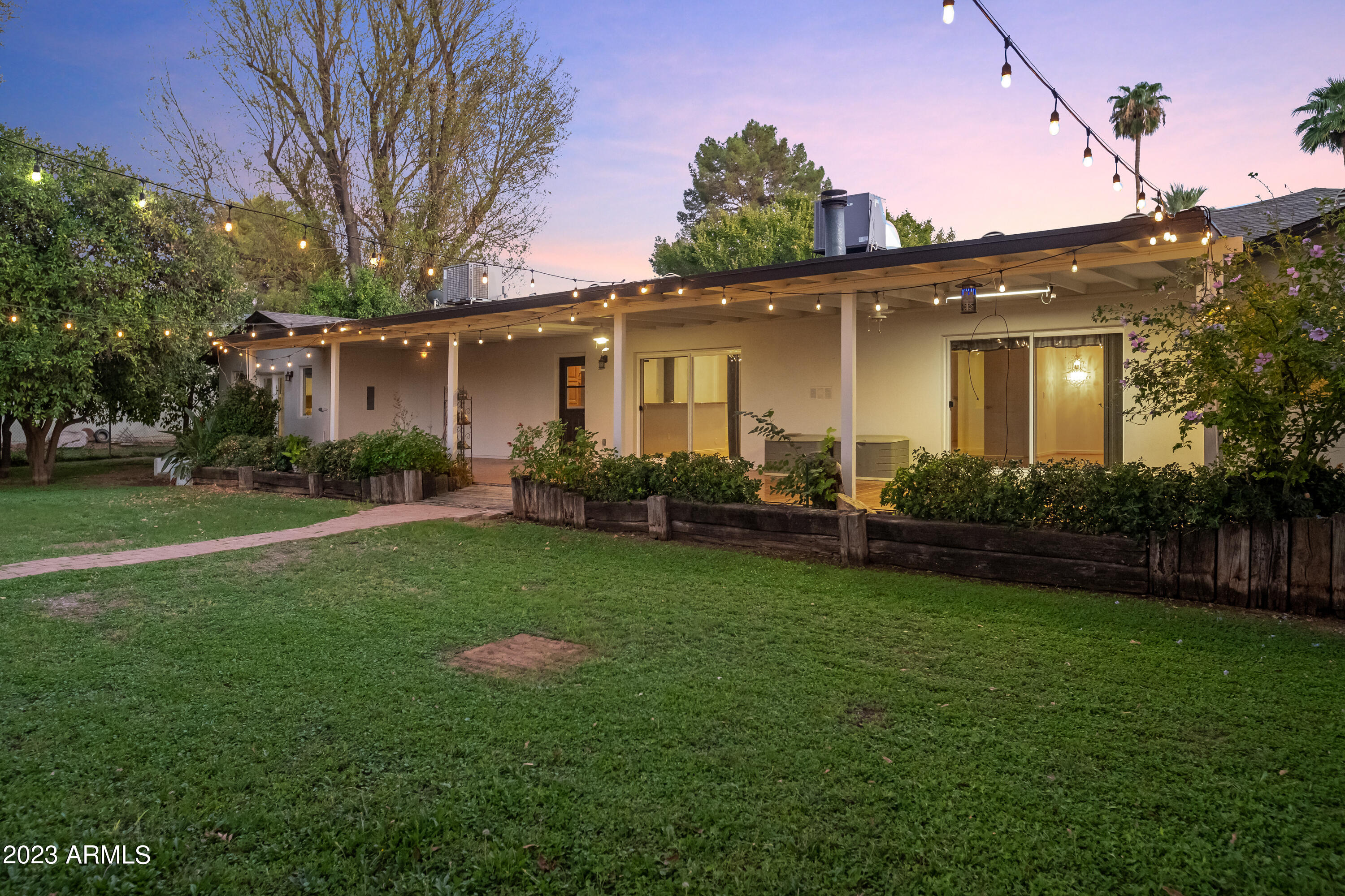 SUNBURST FARMS EAST 4 - Residential