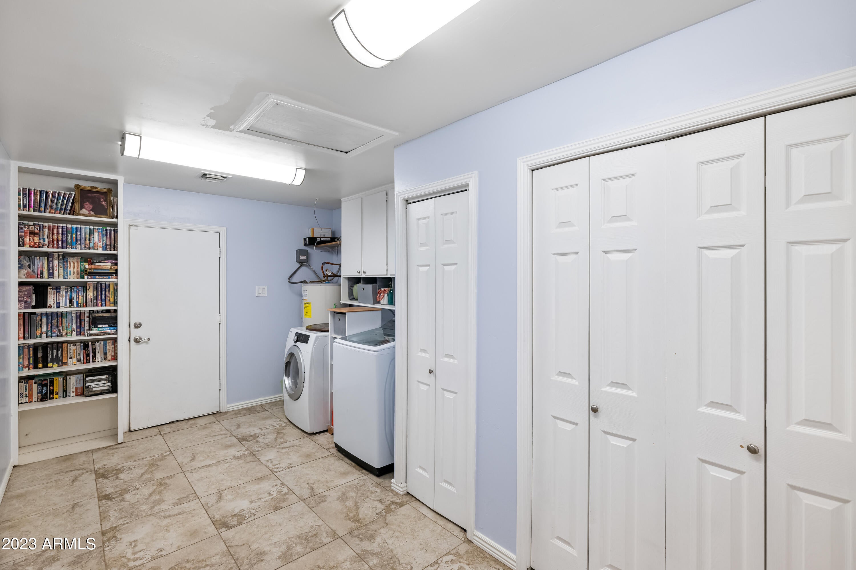 SUNBURST FARMS EAST 4 - Residential