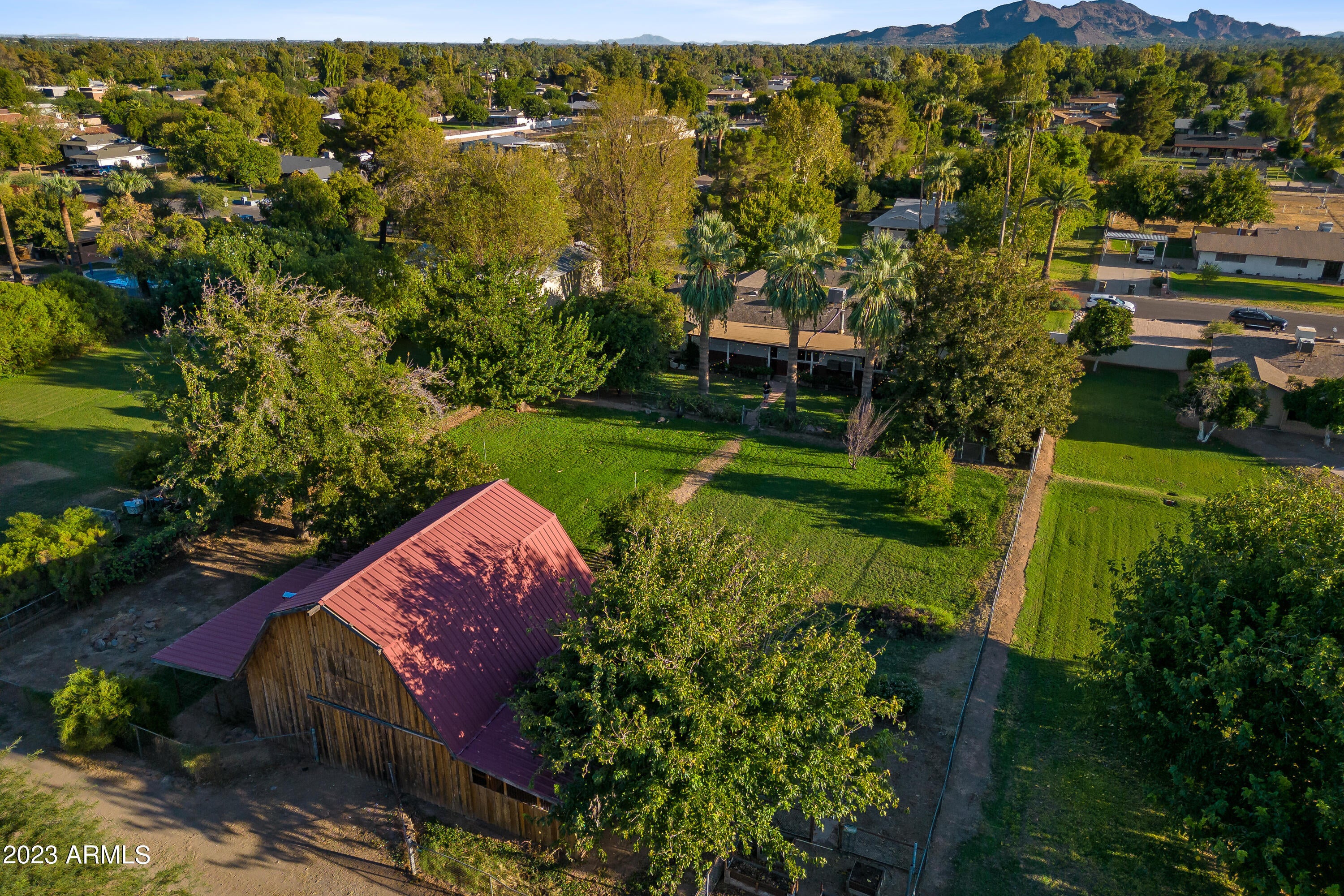 SUNBURST FARMS EAST 4 - Residential