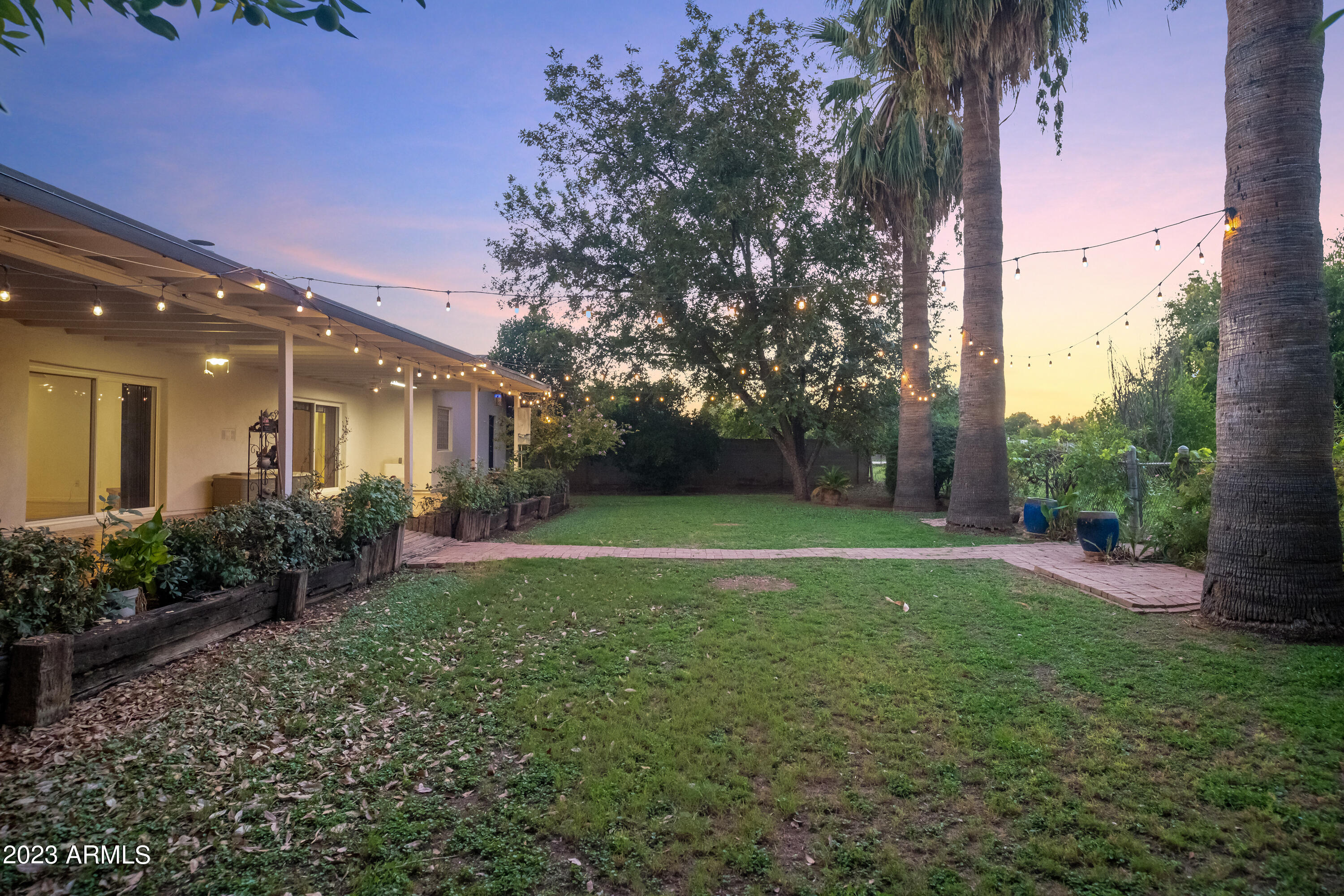 SUNBURST FARMS EAST 4 - Residential