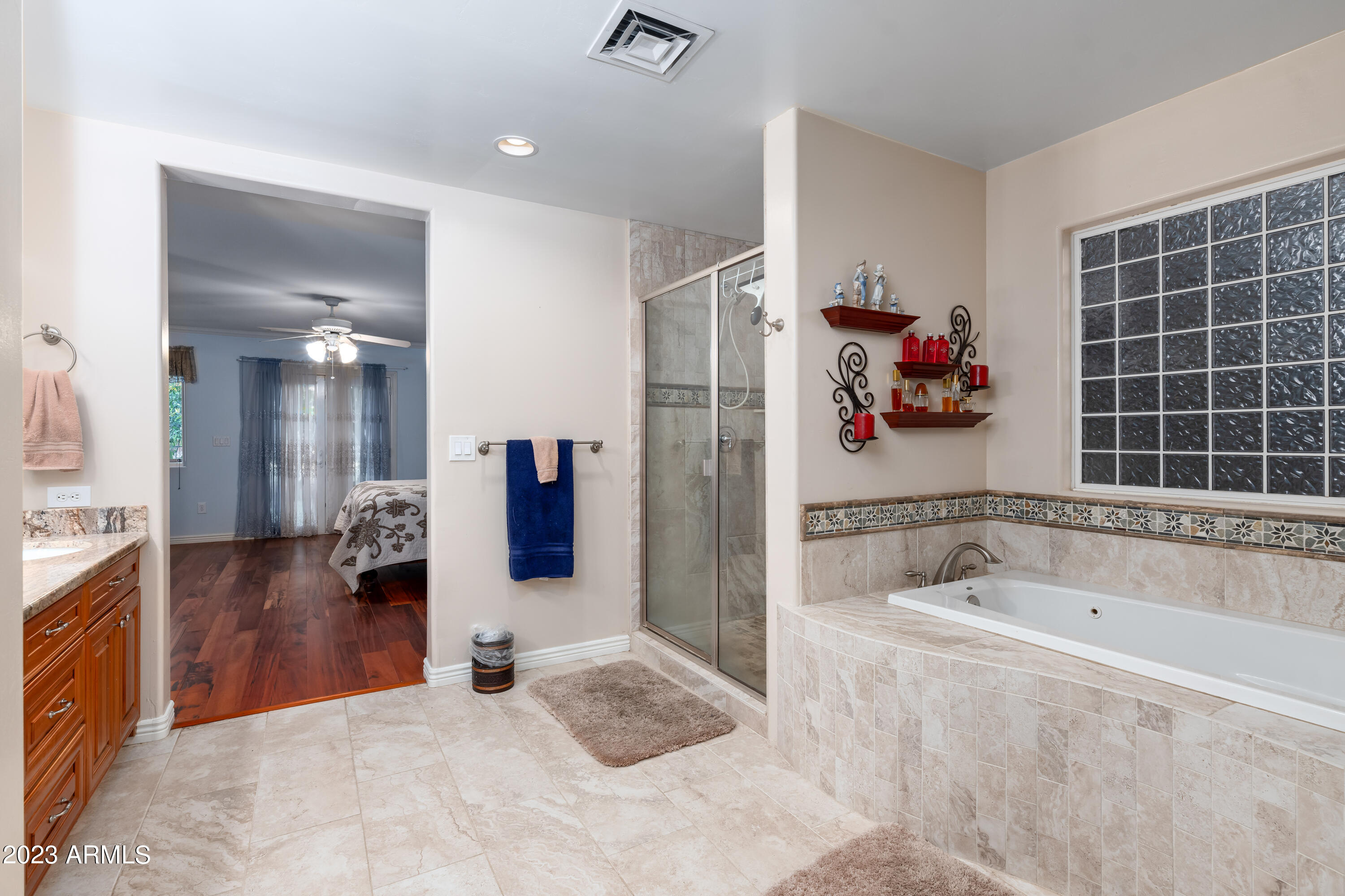 SUNBURST FARMS EAST 4 - Residential