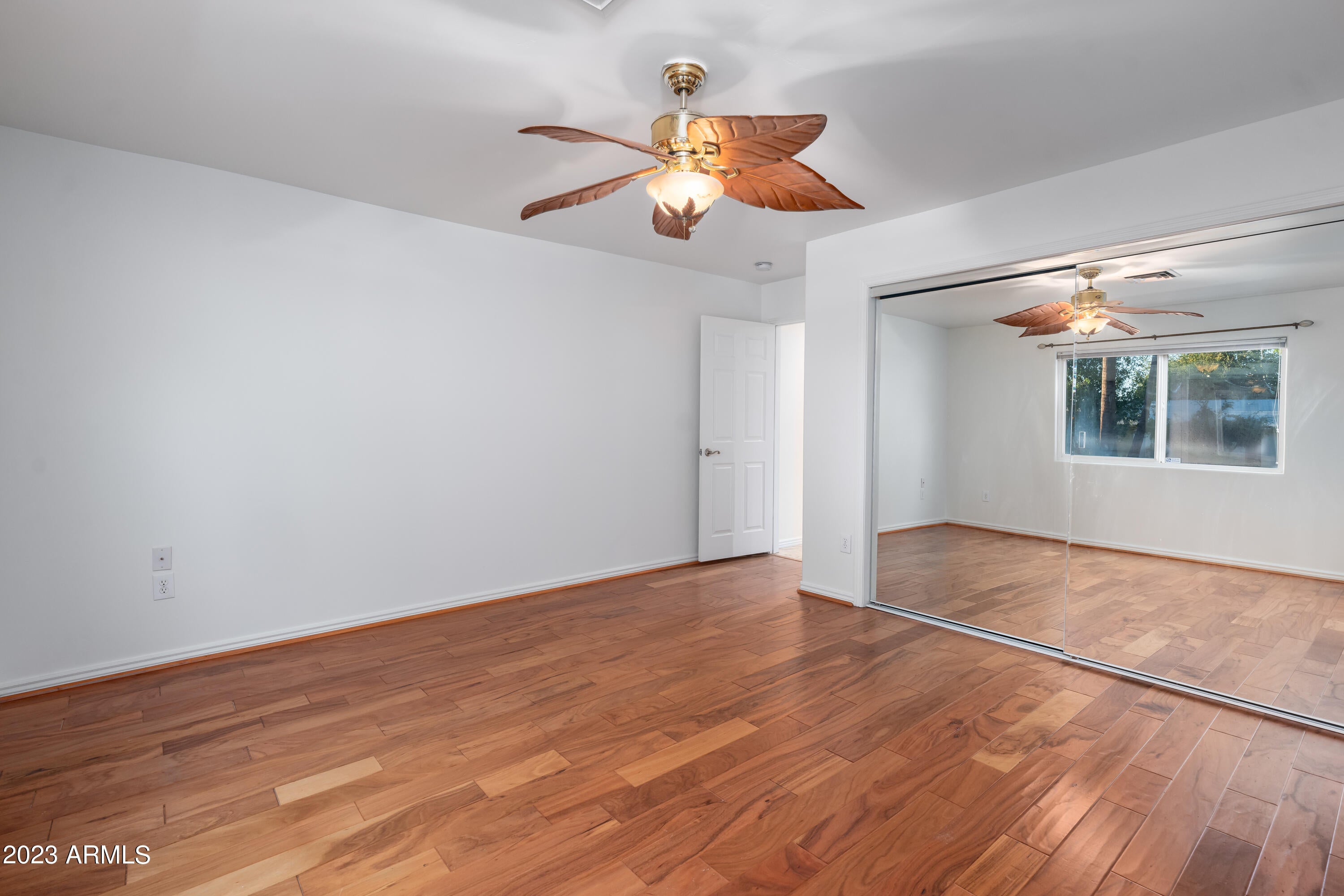 SUNBURST FARMS EAST 4 - Residential