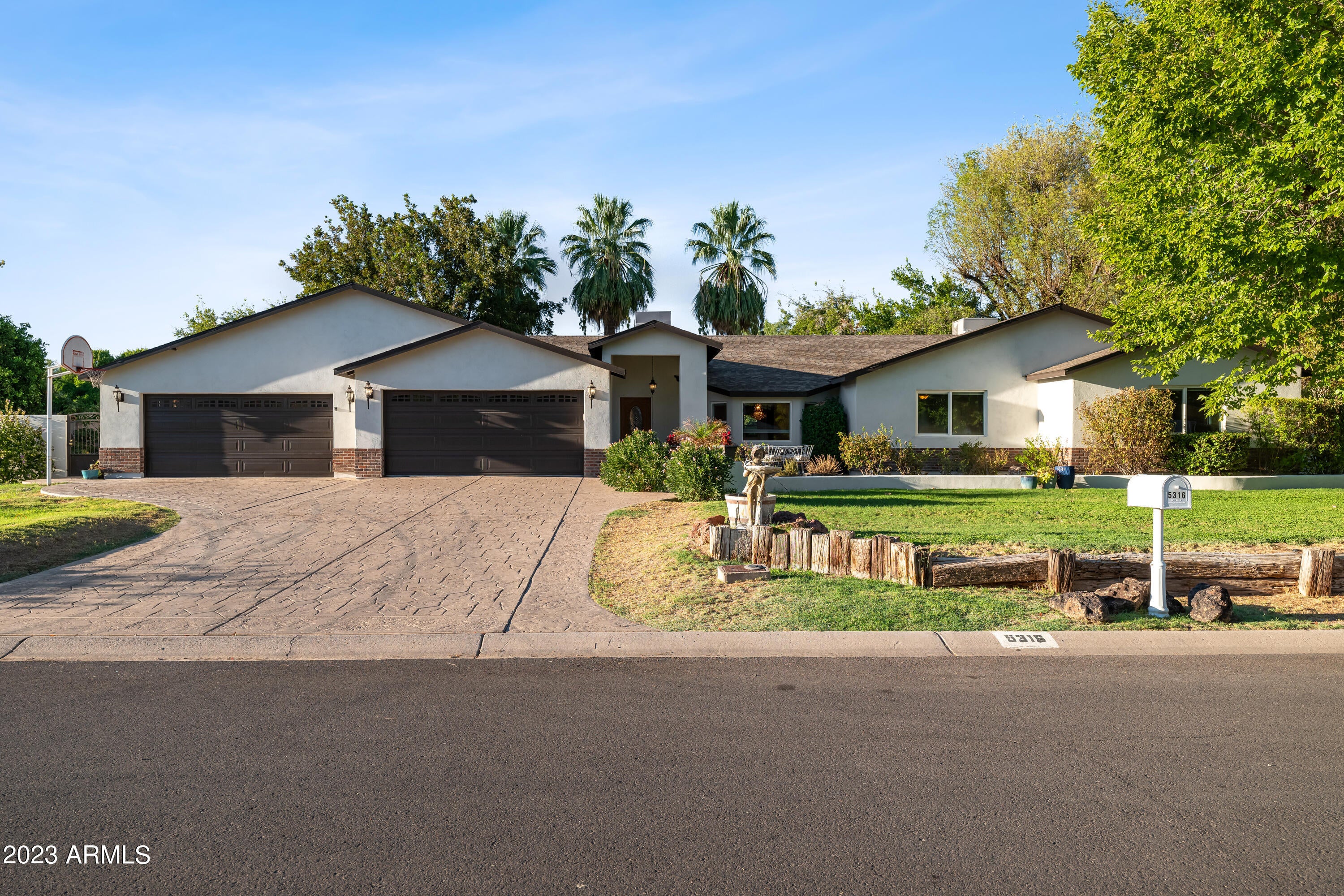 SUNBURST FARMS EAST 4 - Residential