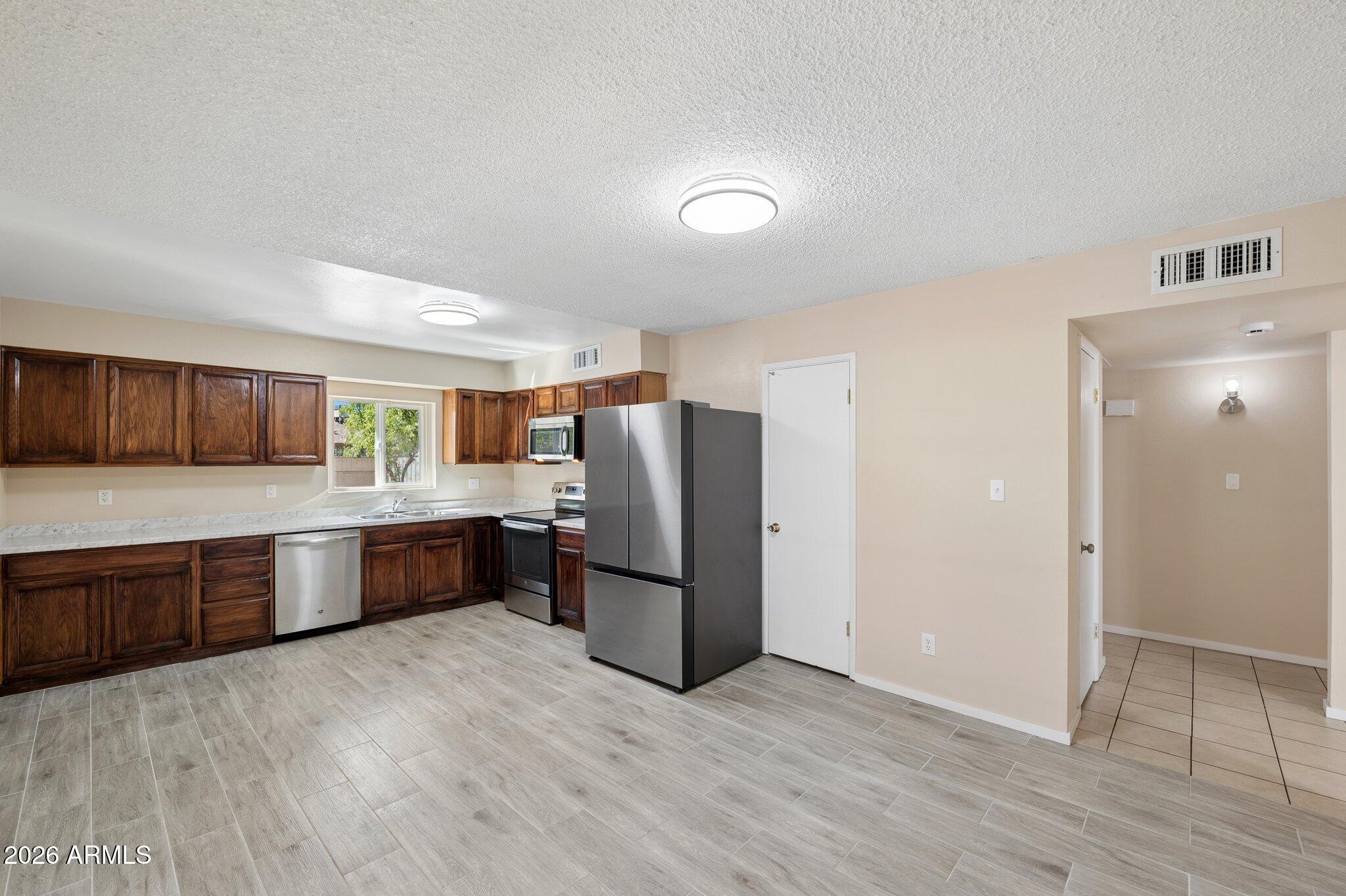 CONTINENTAL NORTH UNIT 6 - Residential