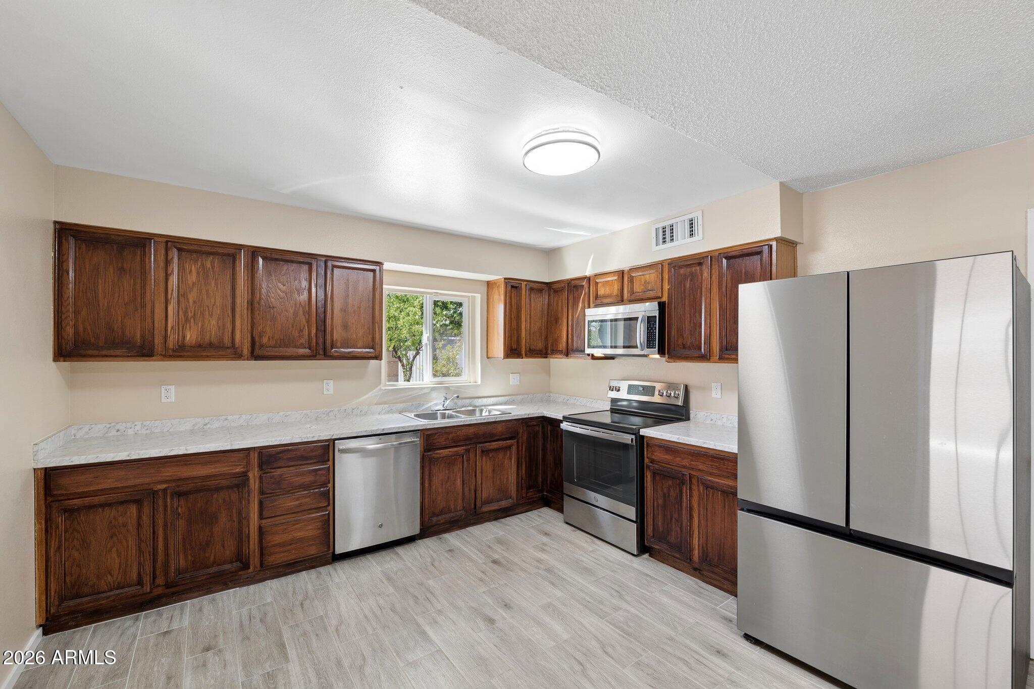 CONTINENTAL NORTH UNIT 6 - Residential