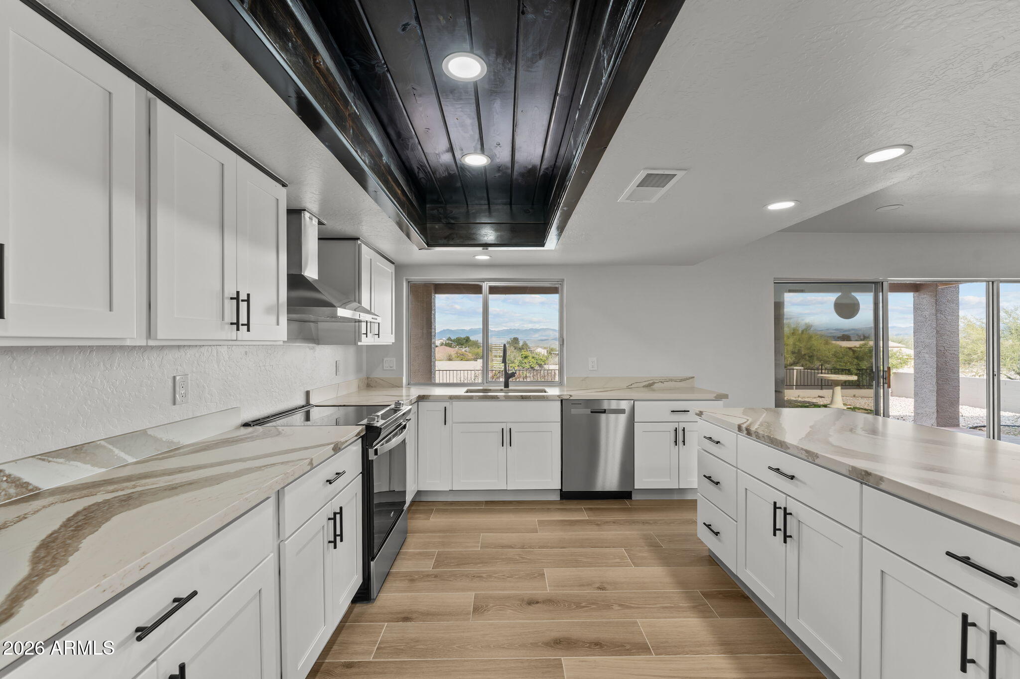 VISTA DEL RIO ESTATES - Residential
