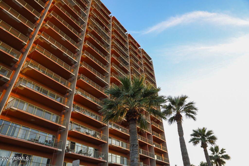 Enjoy elevated urban living in this luxury condominium located on the 6th floor, offering stunning views of downtown Phoenix. This unit includes a reserved underground parking space, providing both convenience and security.
Experience resort-style amenities at The Landmark Condominiums, including a community pool, state-of-the-art fitness center, private movie theater, sky lounge, game room, and full-time doorman service. Select utilities are also included, adding value and ease to your lifestyle.
Inside, the home features a contemporary design with durable and stylish Luxury Vinyl Tile (LVT) flooring throughout, creating a modern and low-maintenance living space.
Live where comfort, convenience, and city views come together.