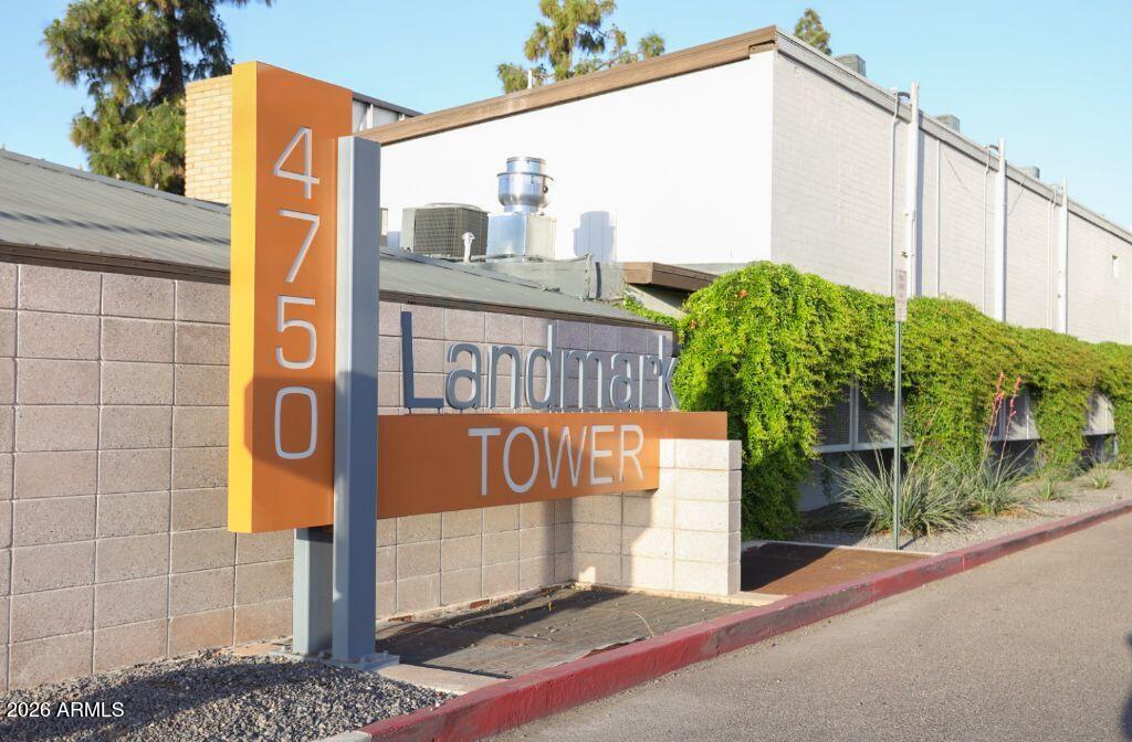 LANDMARK TOWERS - Residential