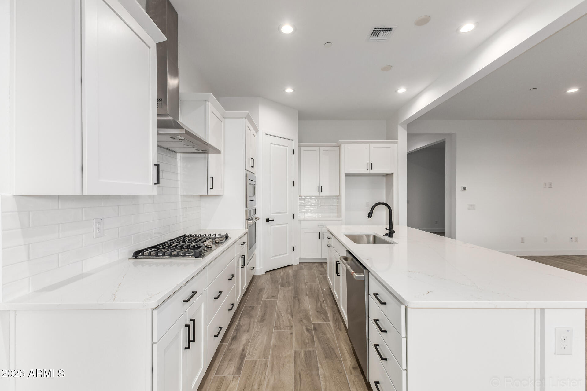 HACIENDAS AT WHITE PEAK PARCEL B - Residential
