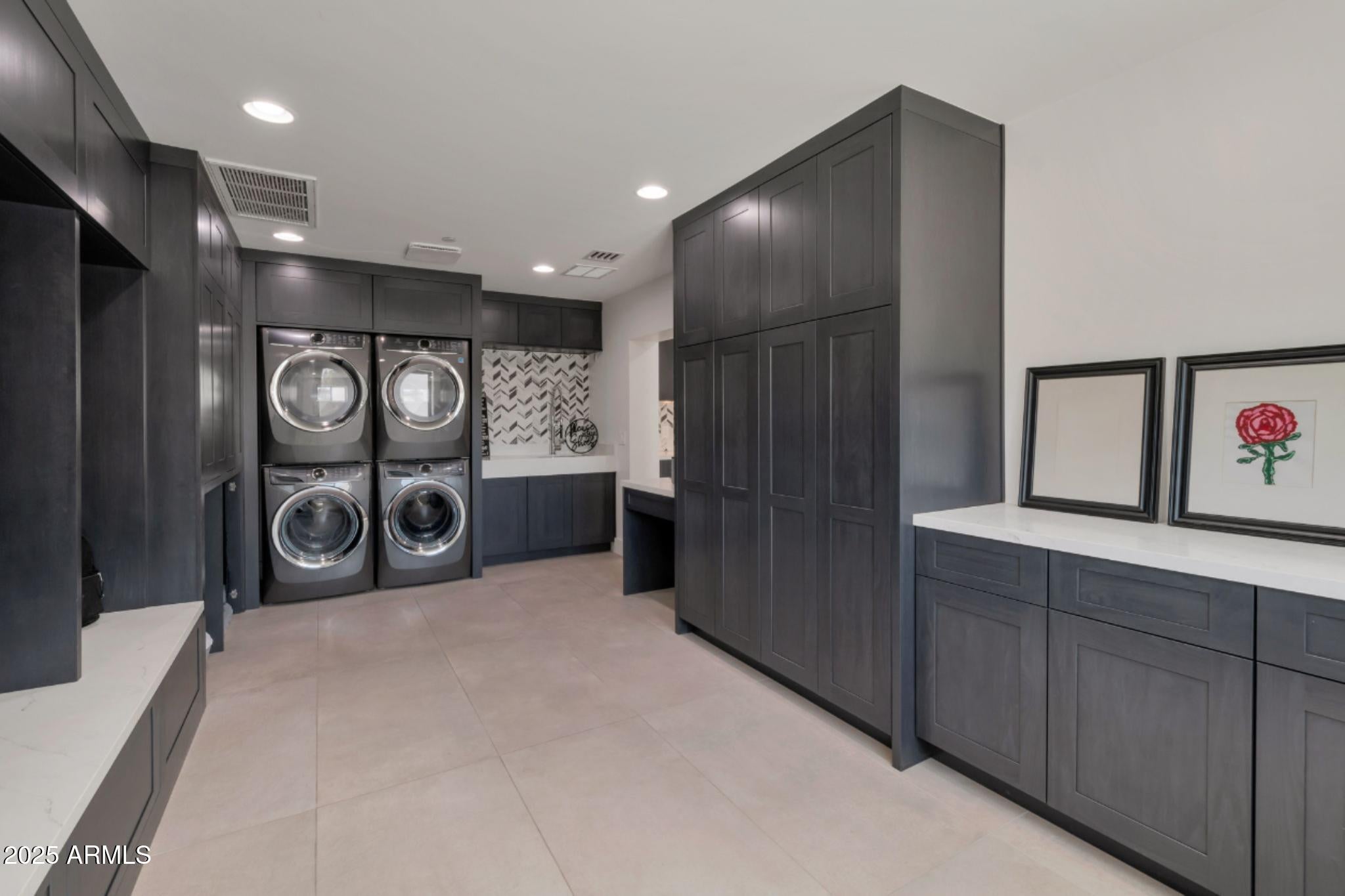 HERITAGE TERRACE - Residential