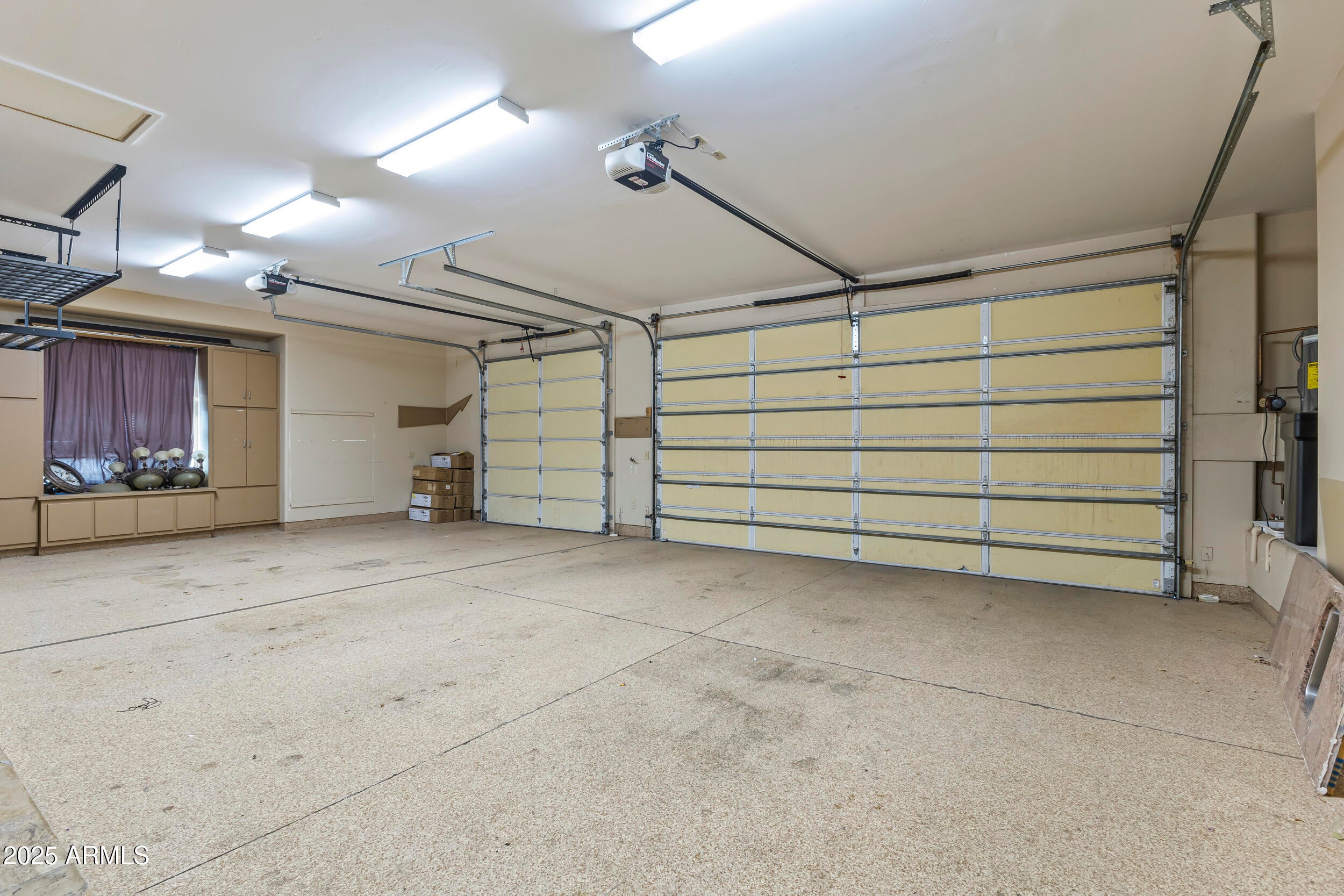 WHITEWING AT KRUEGER - Residential