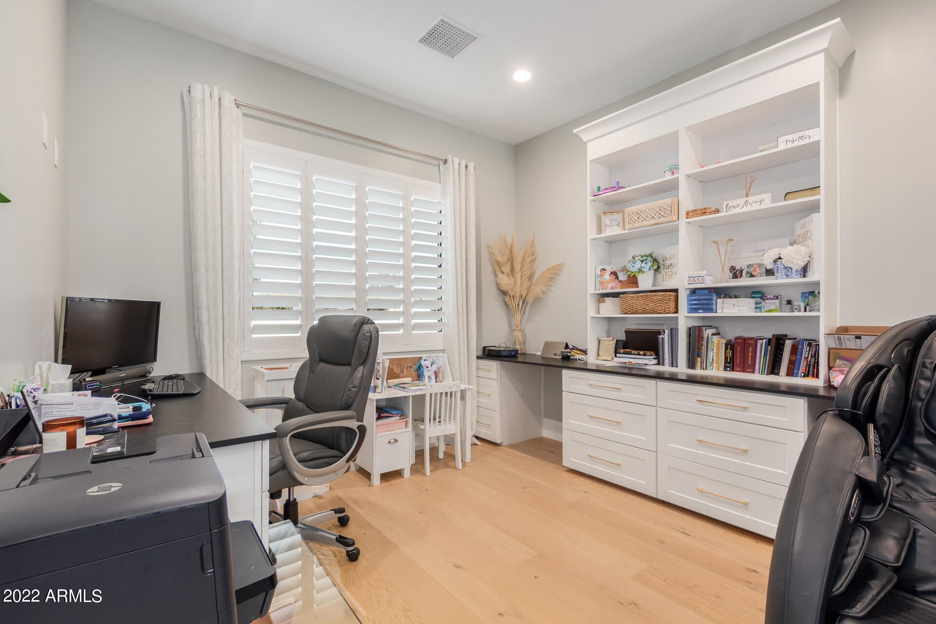SUNRISE UNIT 4 - Residential