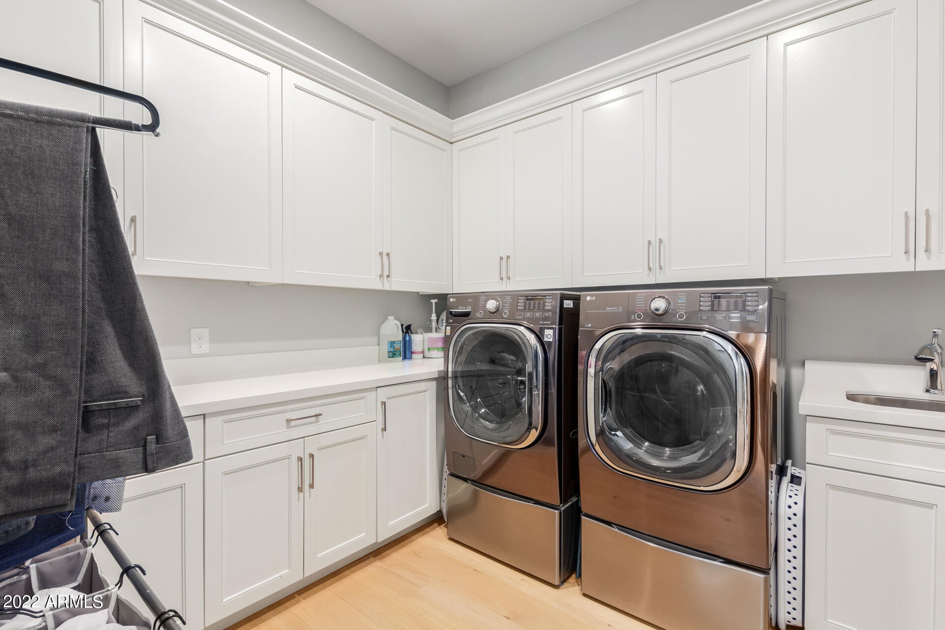 SUNRISE UNIT 4 - Residential