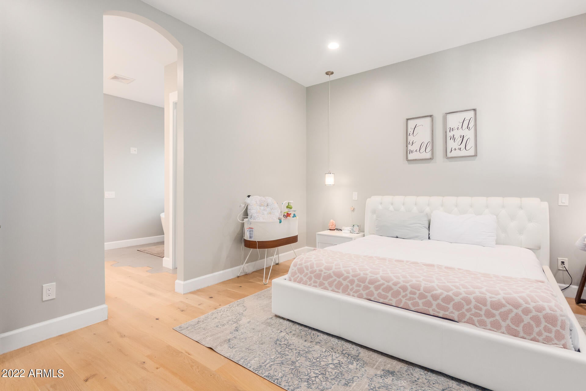 SUNRISE UNIT 4 - Residential