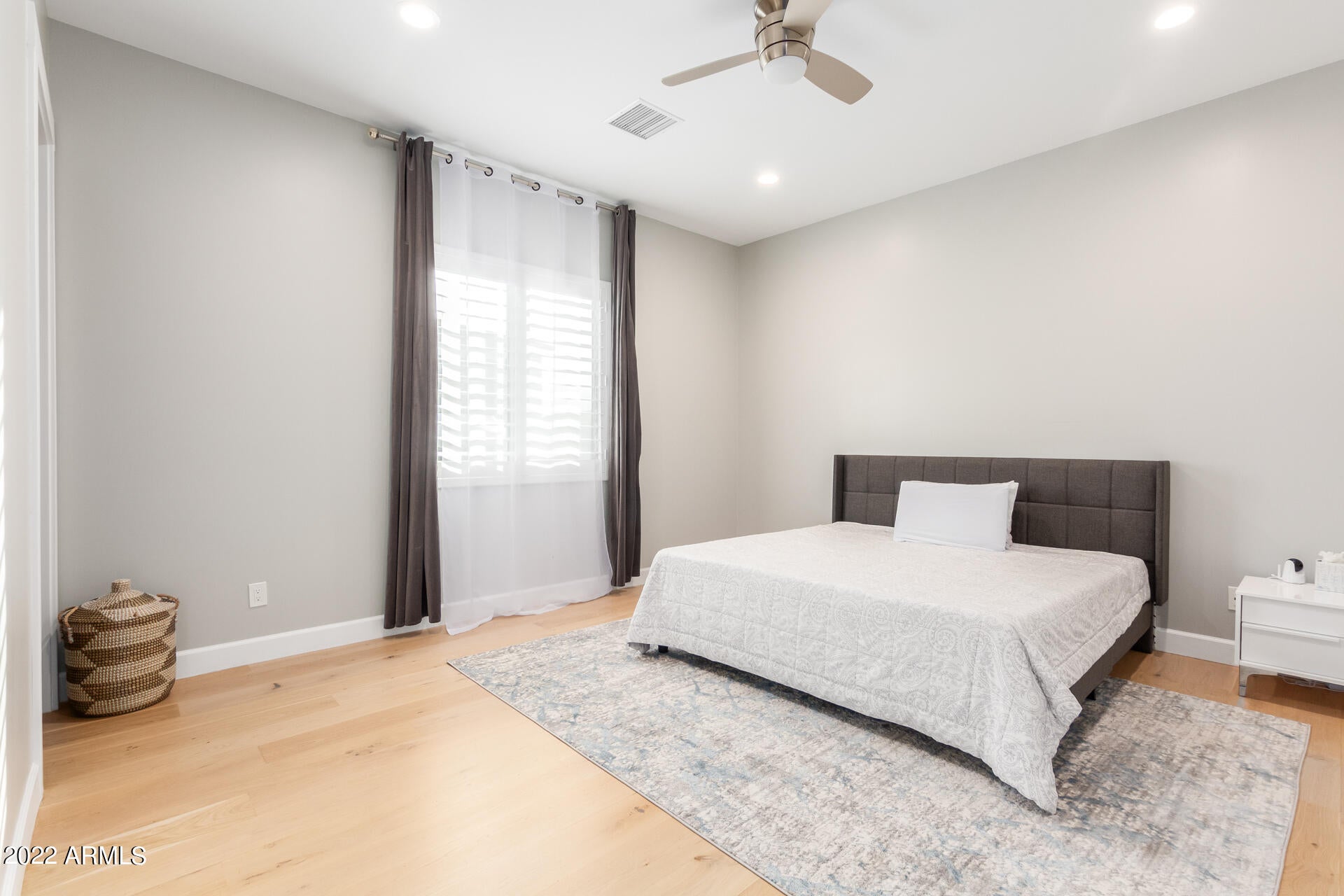 SUNRISE UNIT 4 - Residential