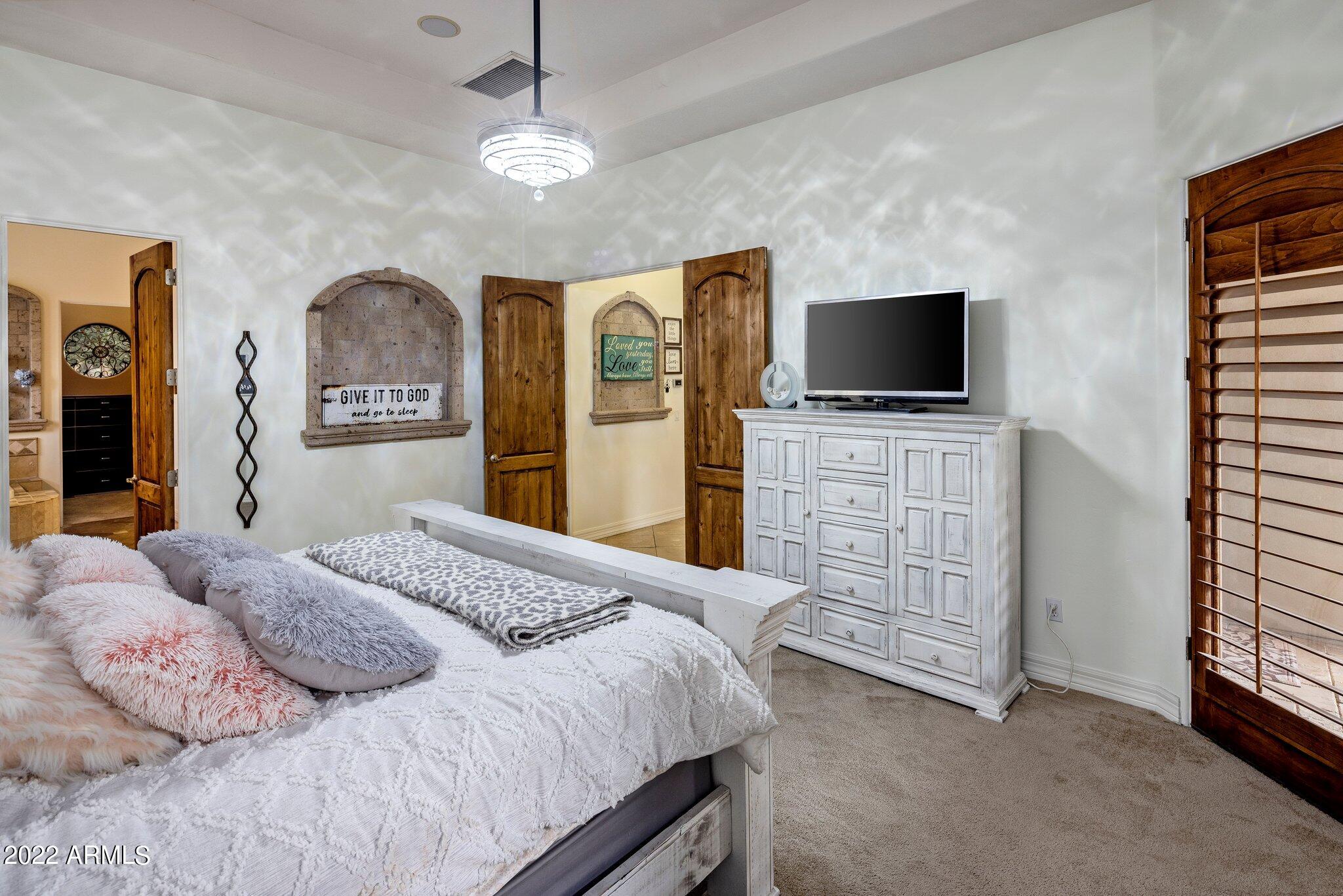 WHITEWING AT HIGLEY - Residential