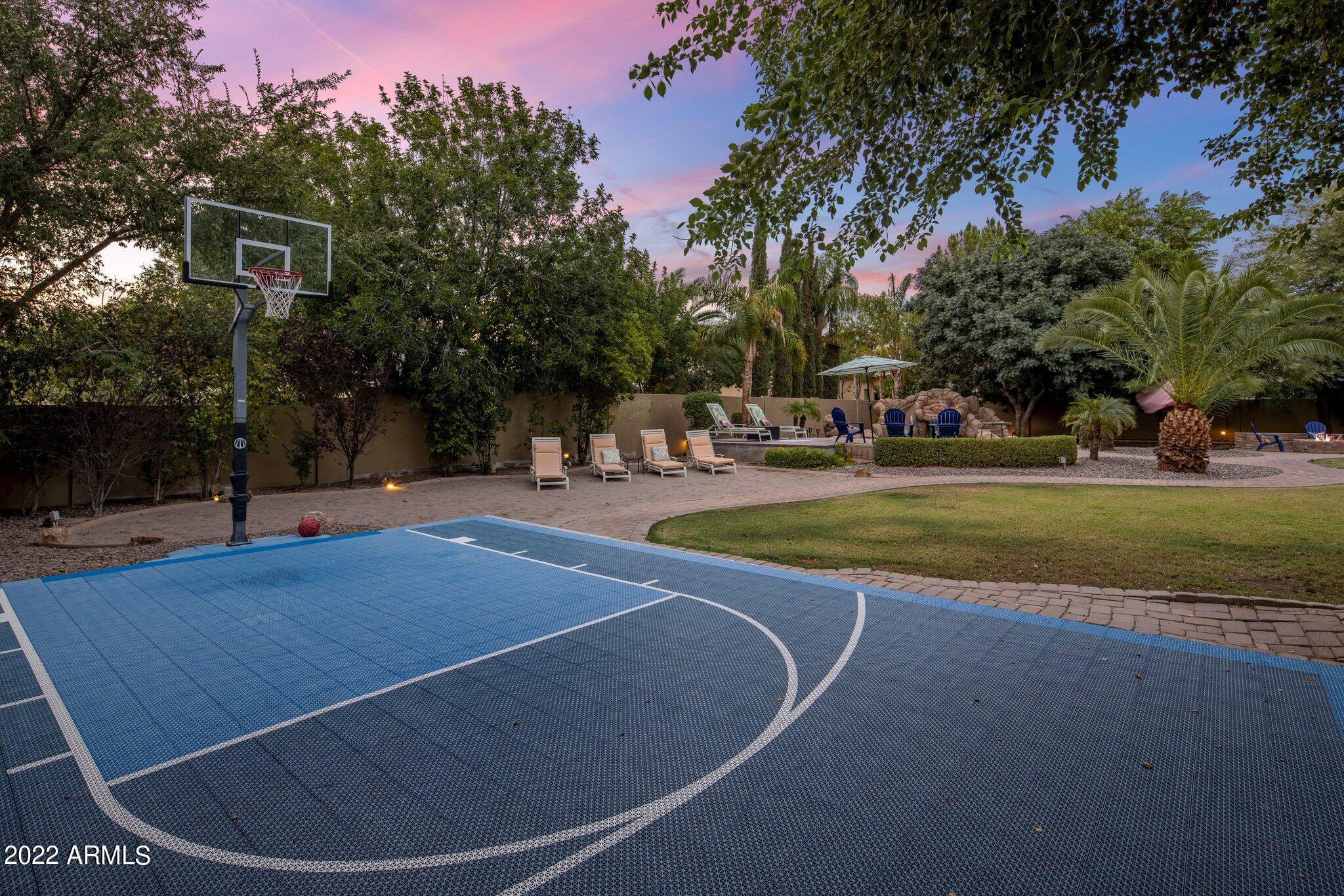 WHITEWING AT HIGLEY - Residential
