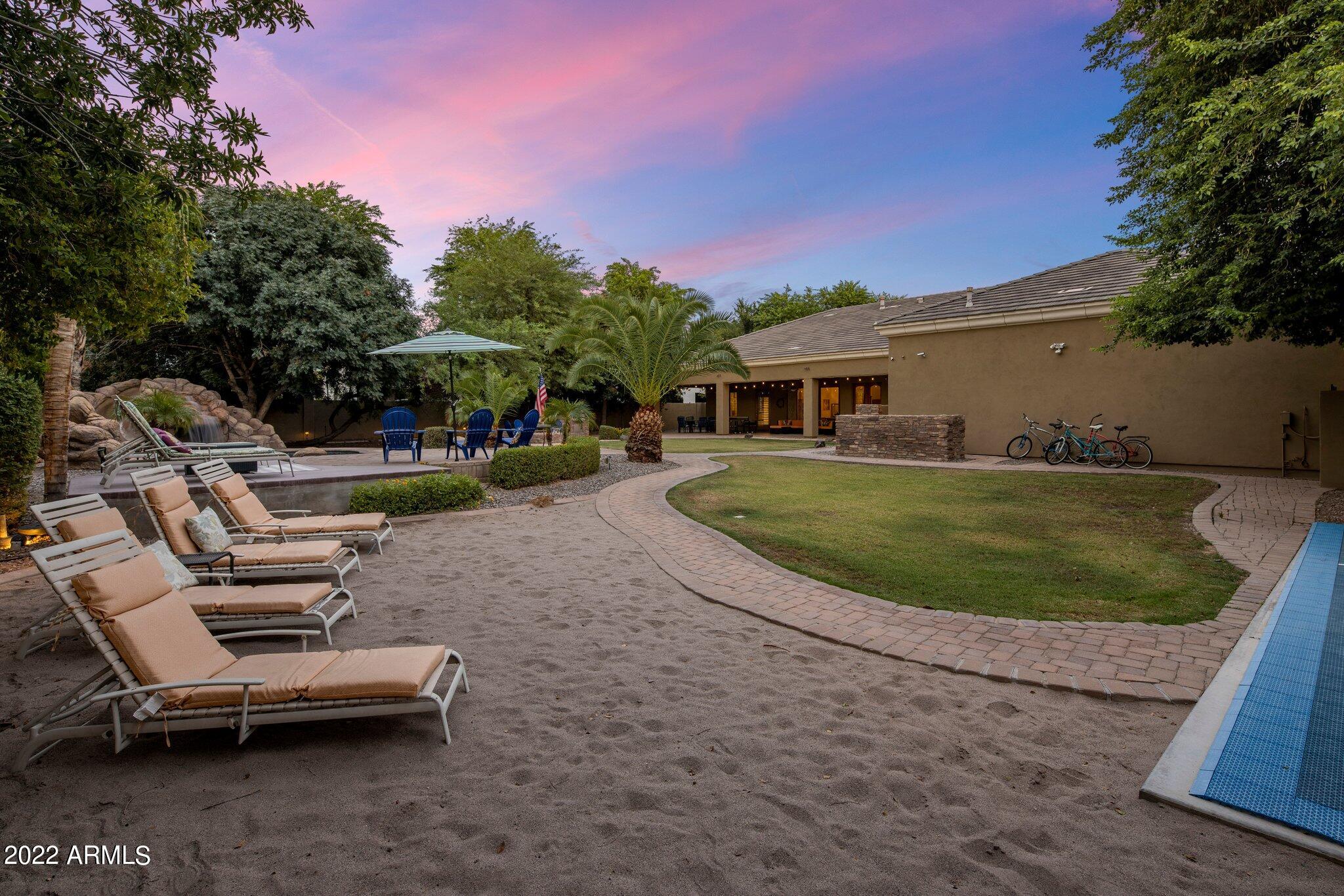WHITEWING AT HIGLEY - Residential