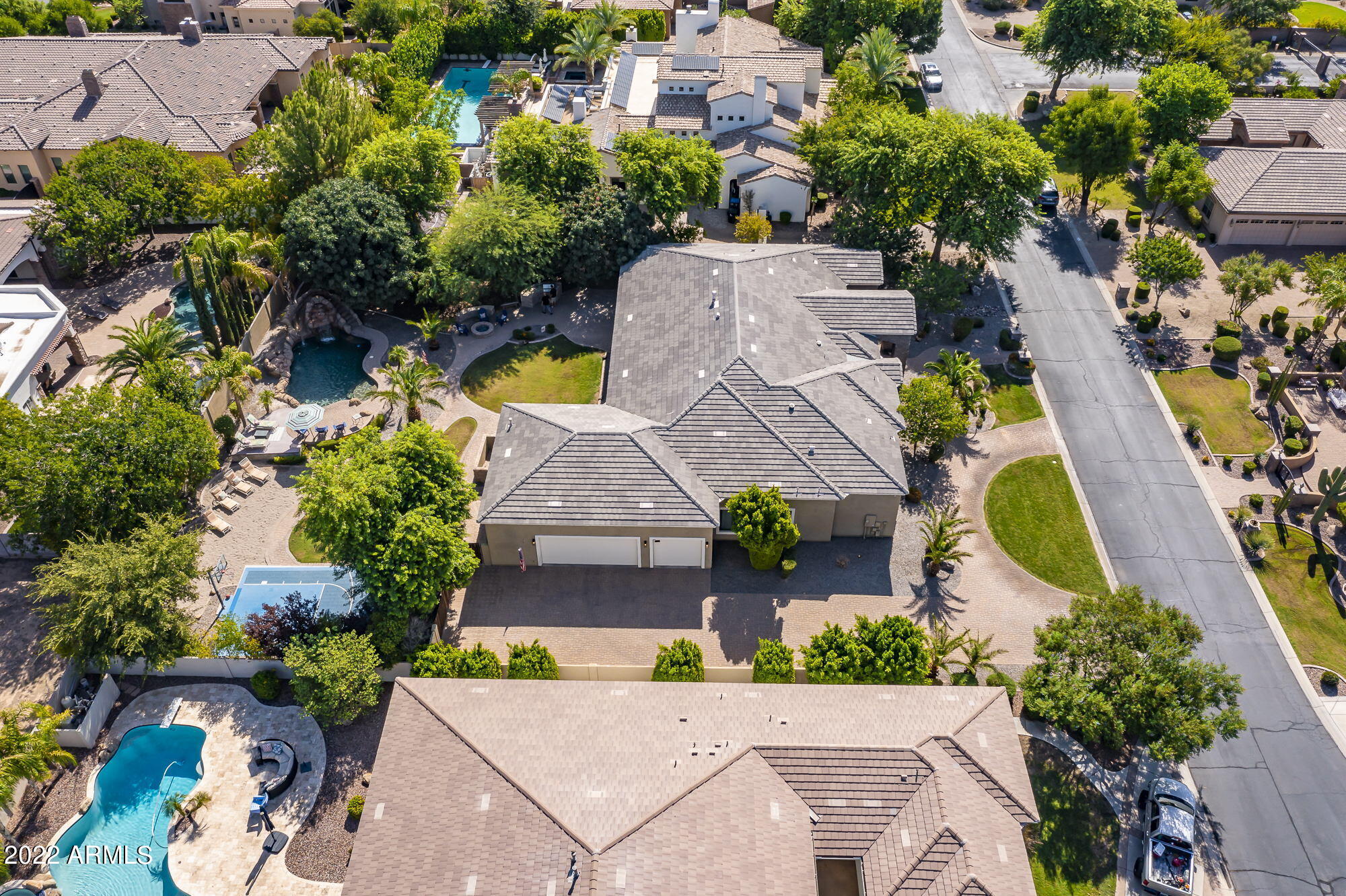 WHITEWING AT HIGLEY - Residential