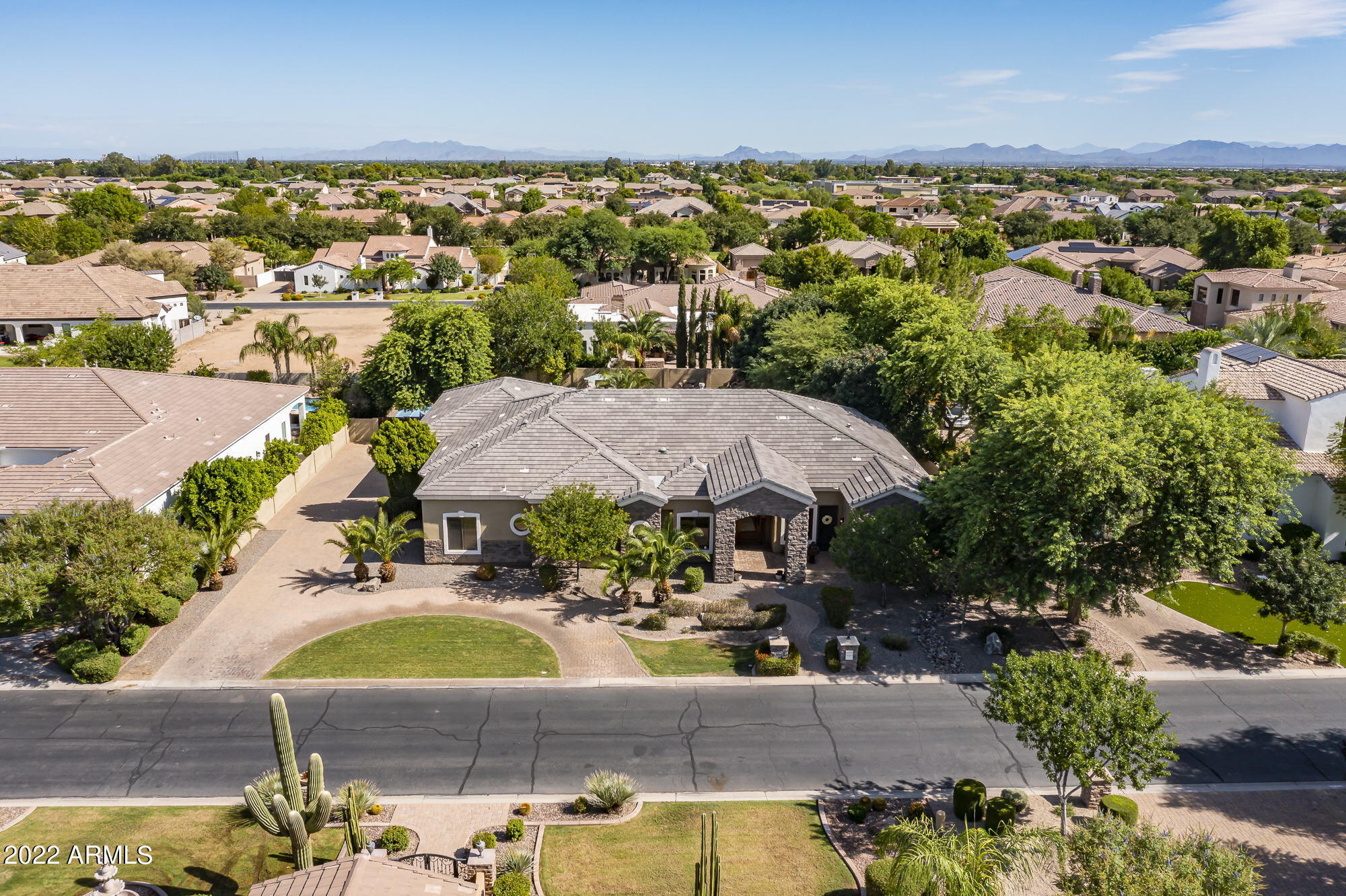 WHITEWING AT HIGLEY - Residential
