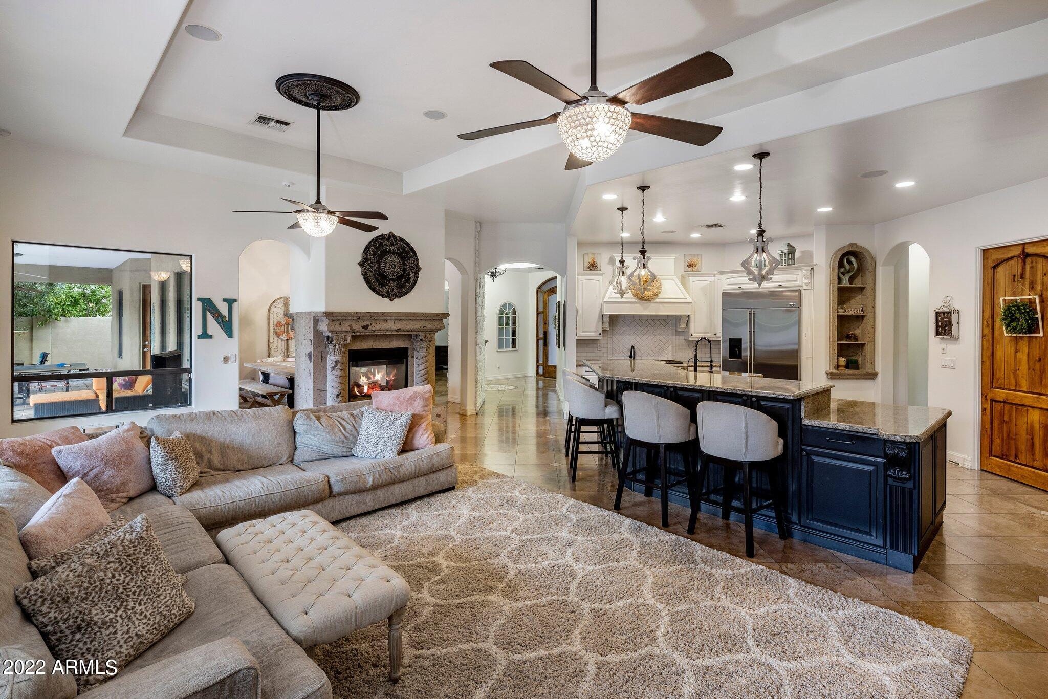 WHITEWING AT HIGLEY - Residential
