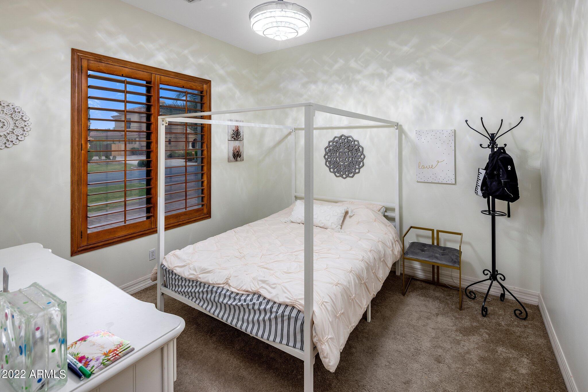 WHITEWING AT HIGLEY - Residential