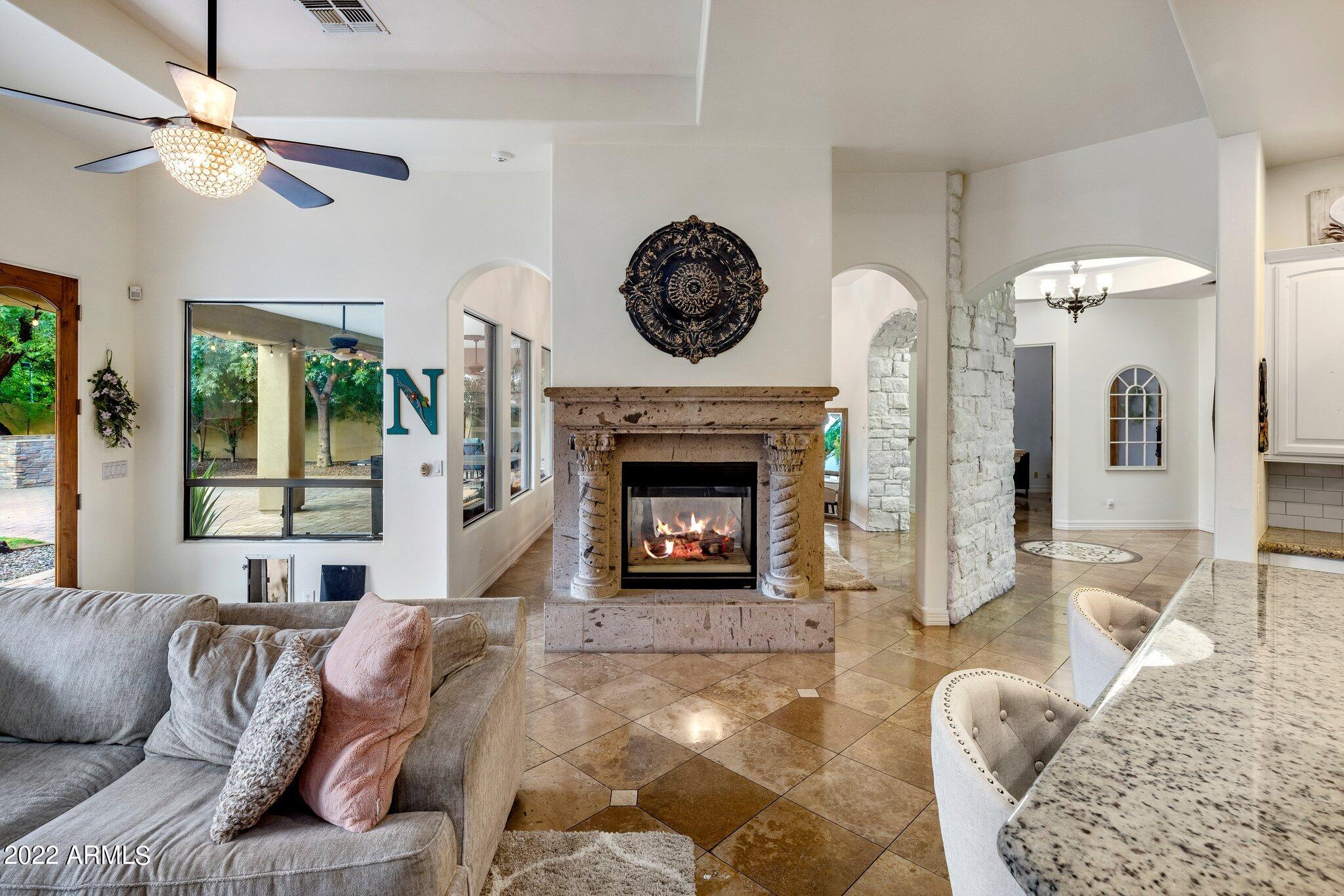 WHITEWING AT HIGLEY - Residential