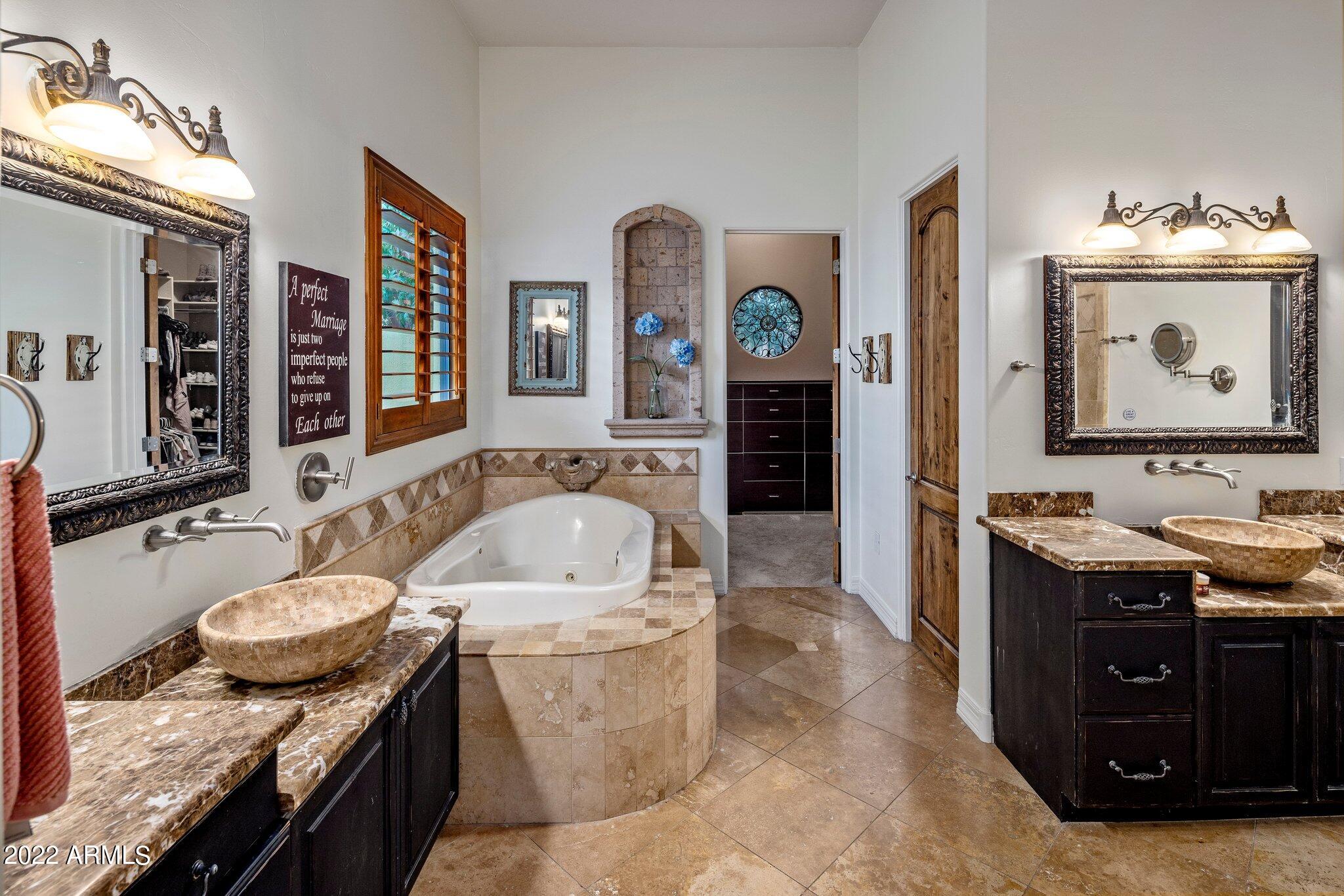 WHITEWING AT HIGLEY - Residential