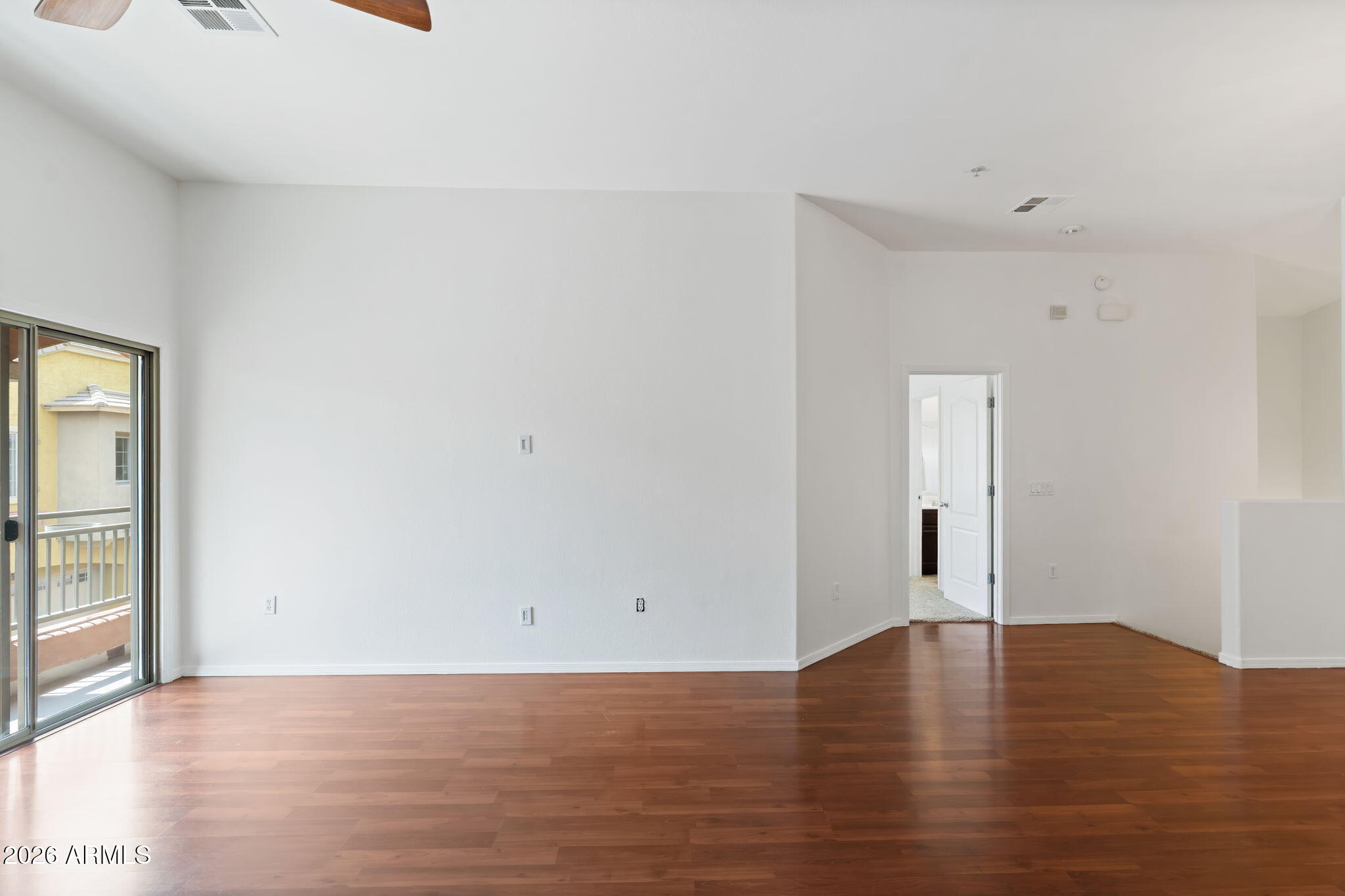 TRE BELLAVIA 2 CONDOMINIUM - Residential