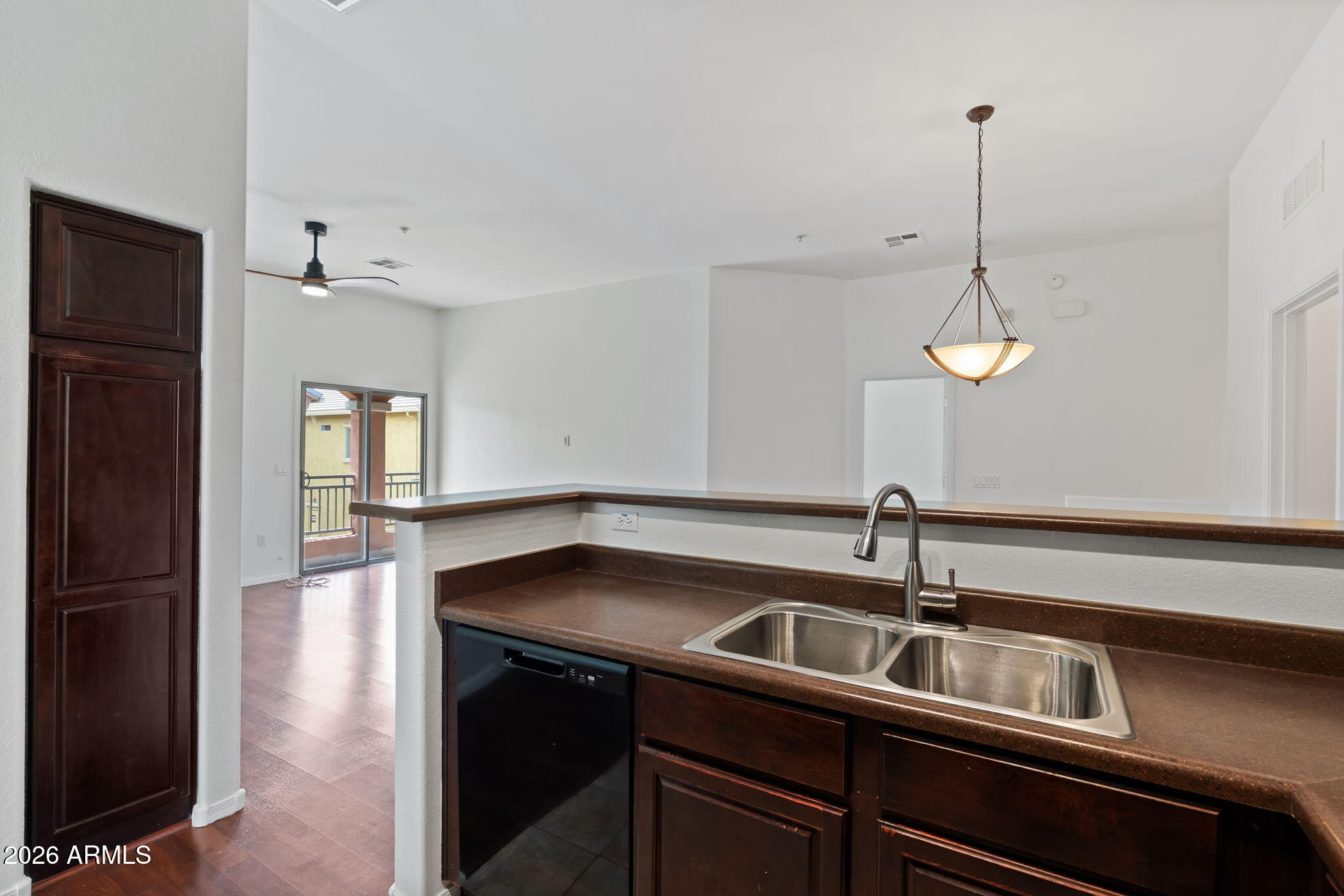 TRE BELLAVIA 2 CONDOMINIUM - Residential