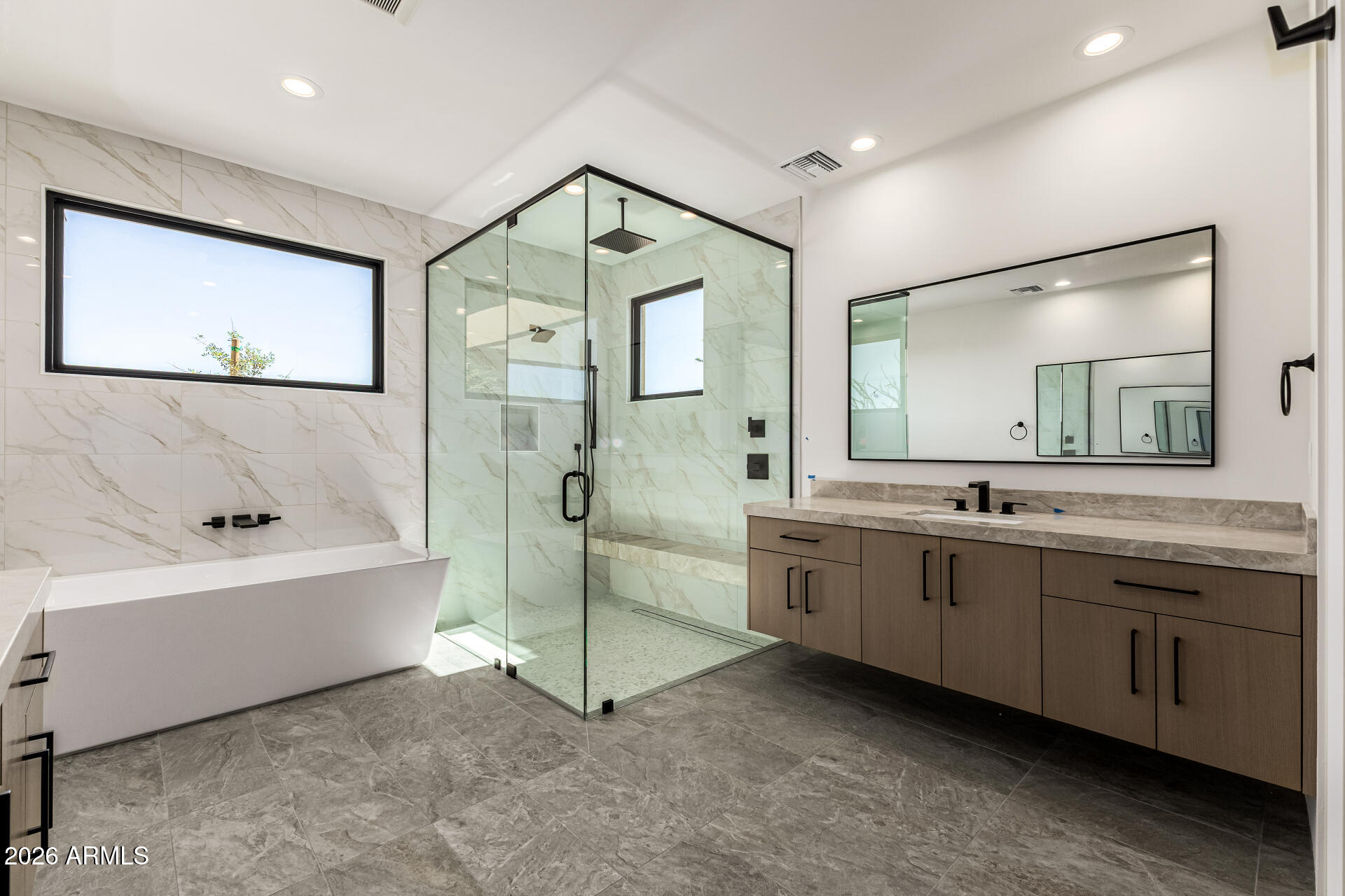 DESERT MOUNTAIN PHASE 1 UNIT 1 LOT 1-205 TR A - Residential
