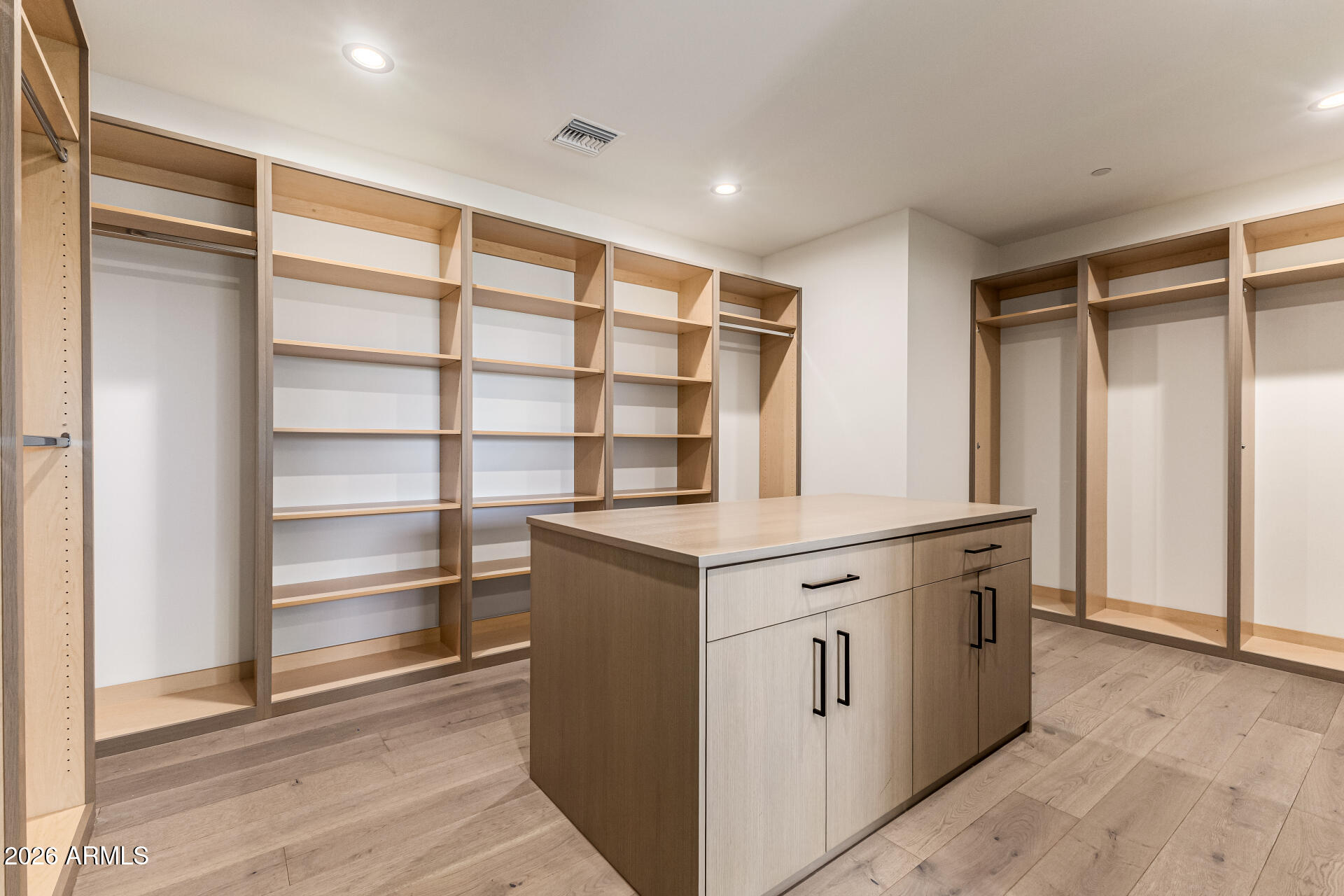 DESERT MOUNTAIN PHASE 1 UNIT 1 LOT 1-205 TR A - Residential