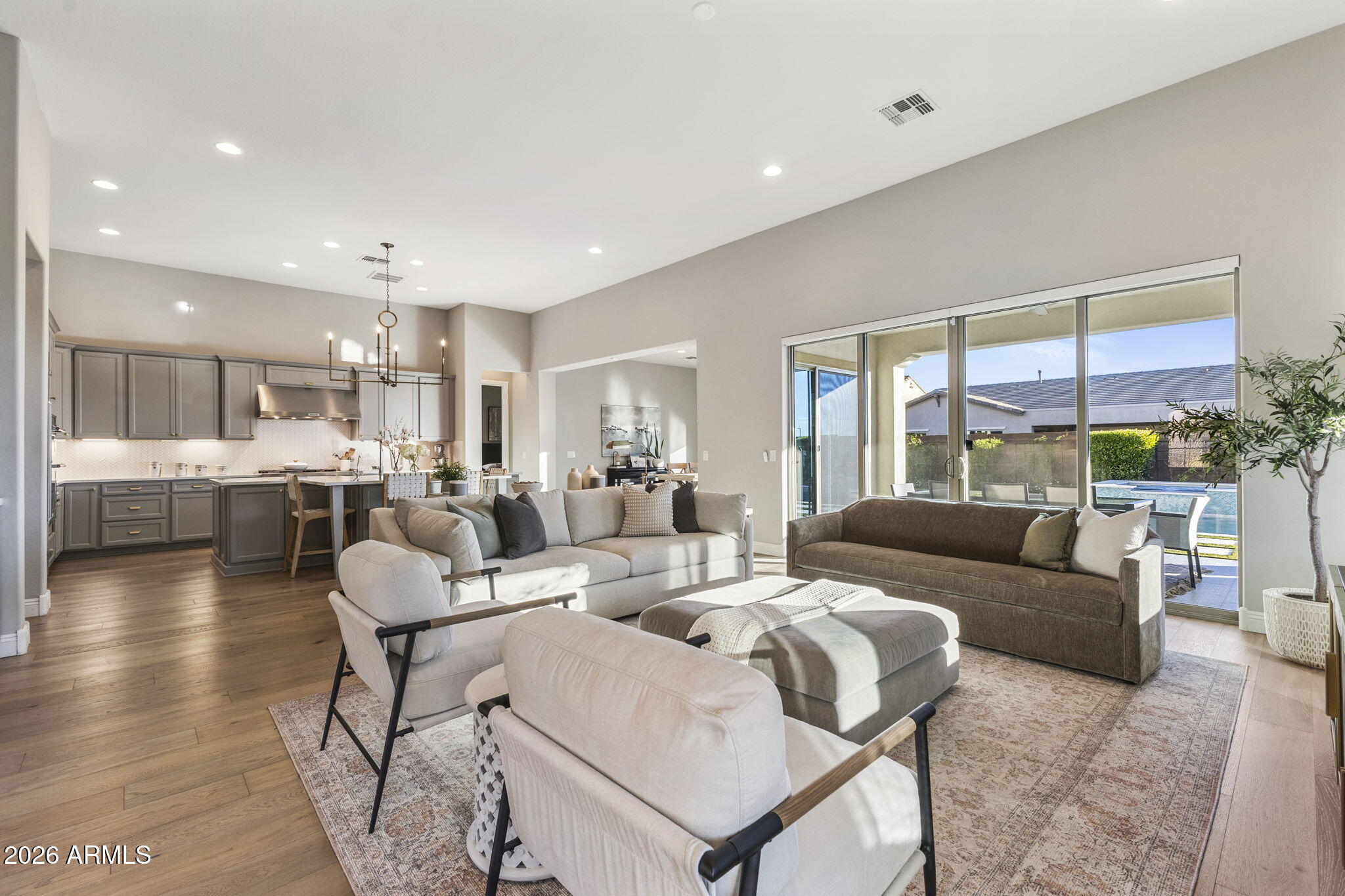 SANTOLINA - Residential