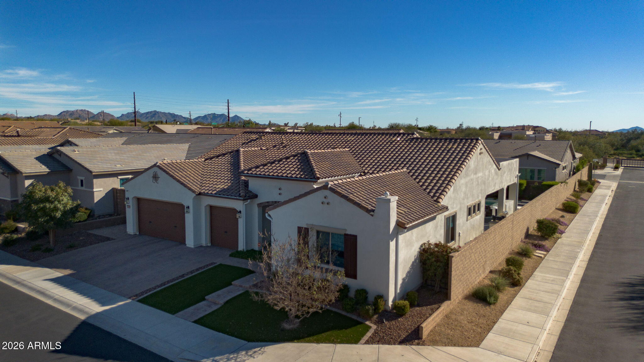 SANTOLINA - Residential