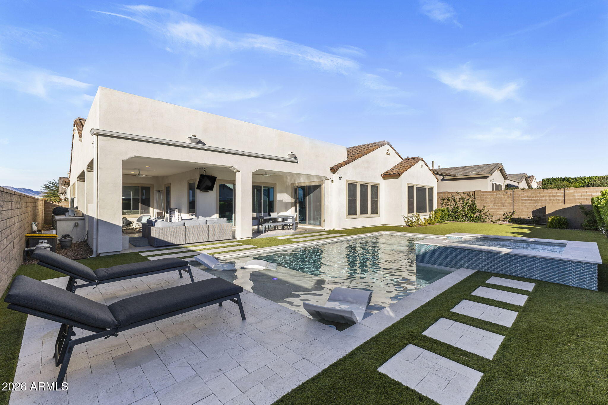 SANTOLINA - Residential