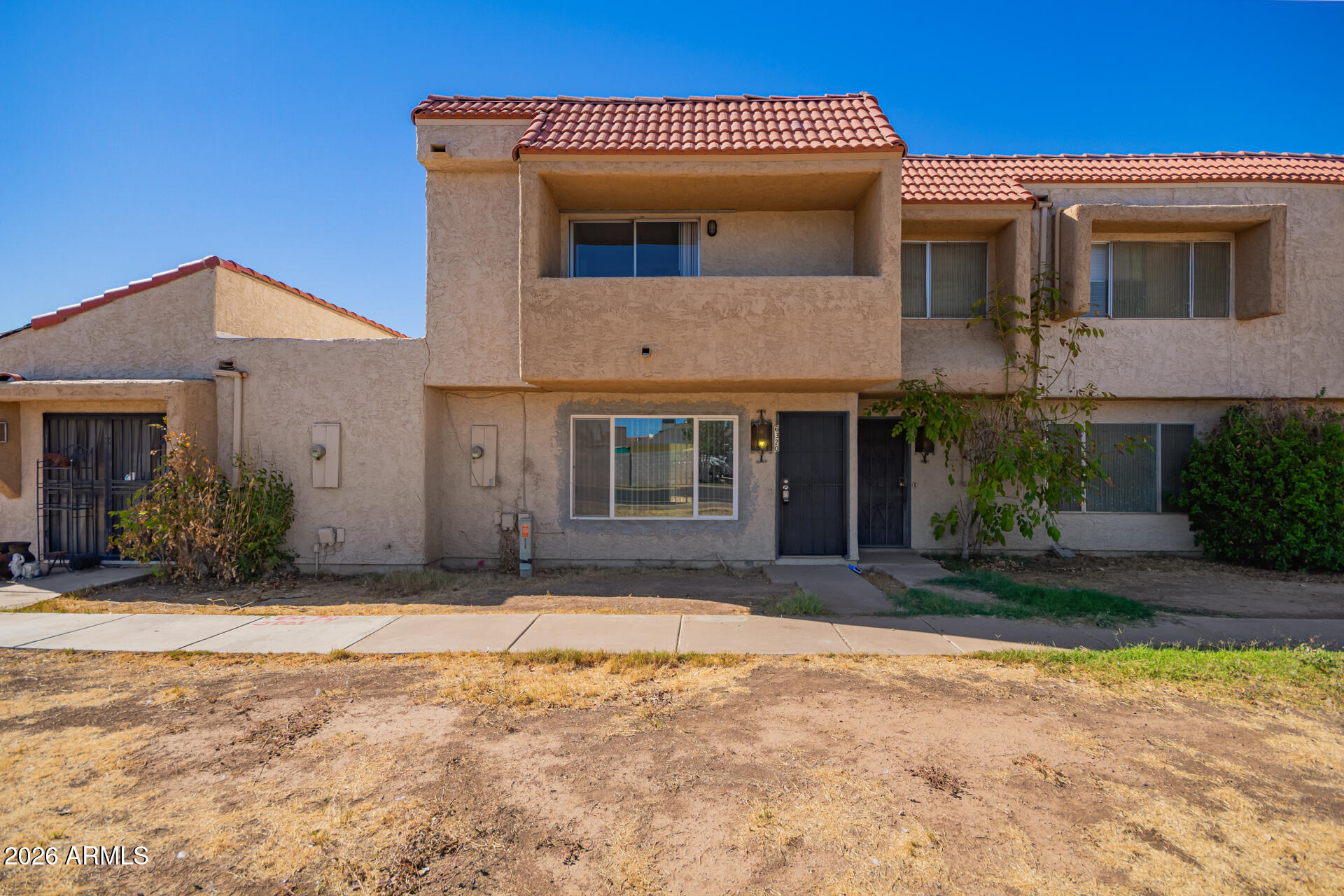 Beautiful 3 bedrooms l 2 bathrooms for rent l Private patio.