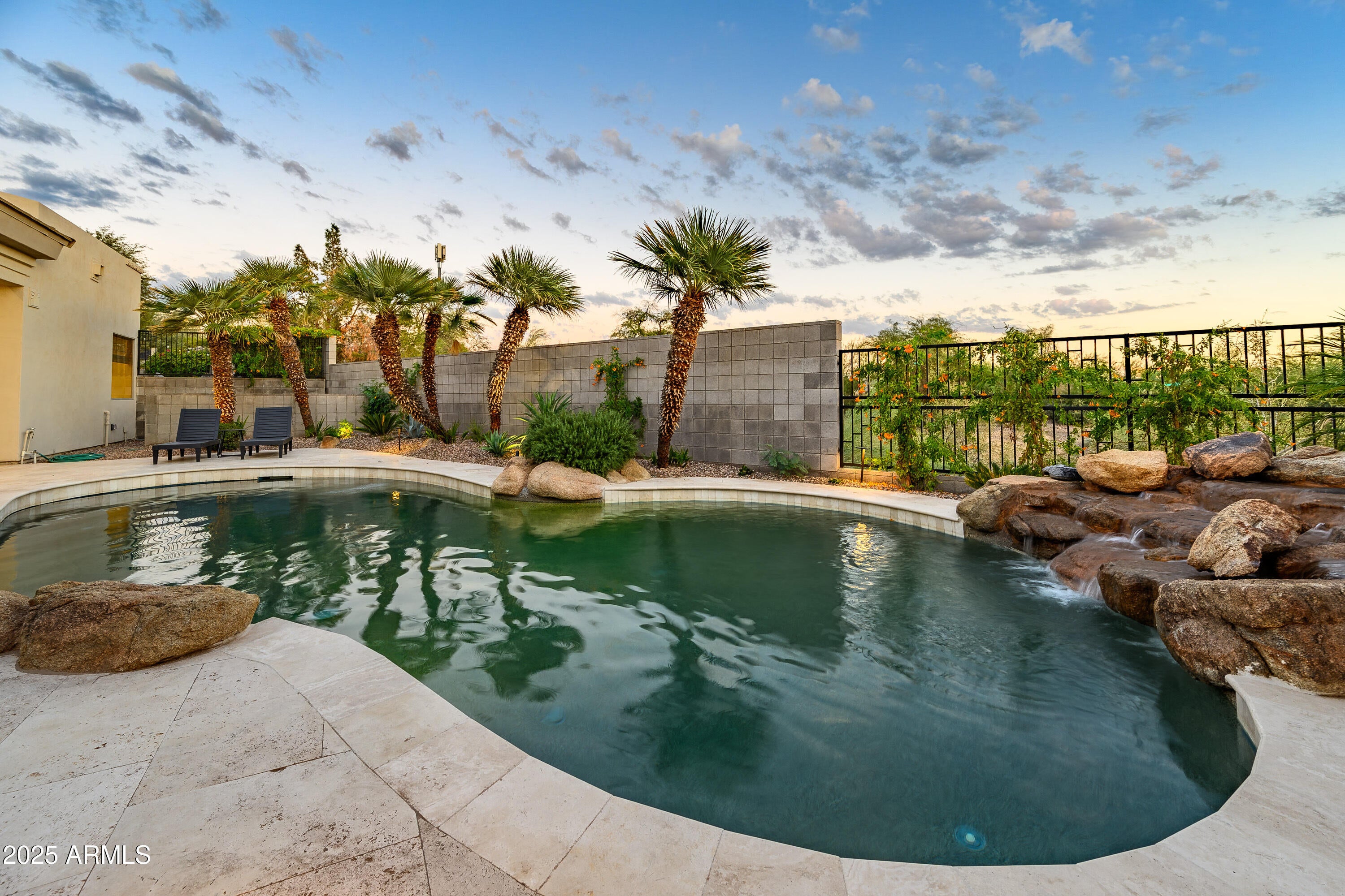 BILTMORE MOUNTAIN VILLAS 1 - Residential