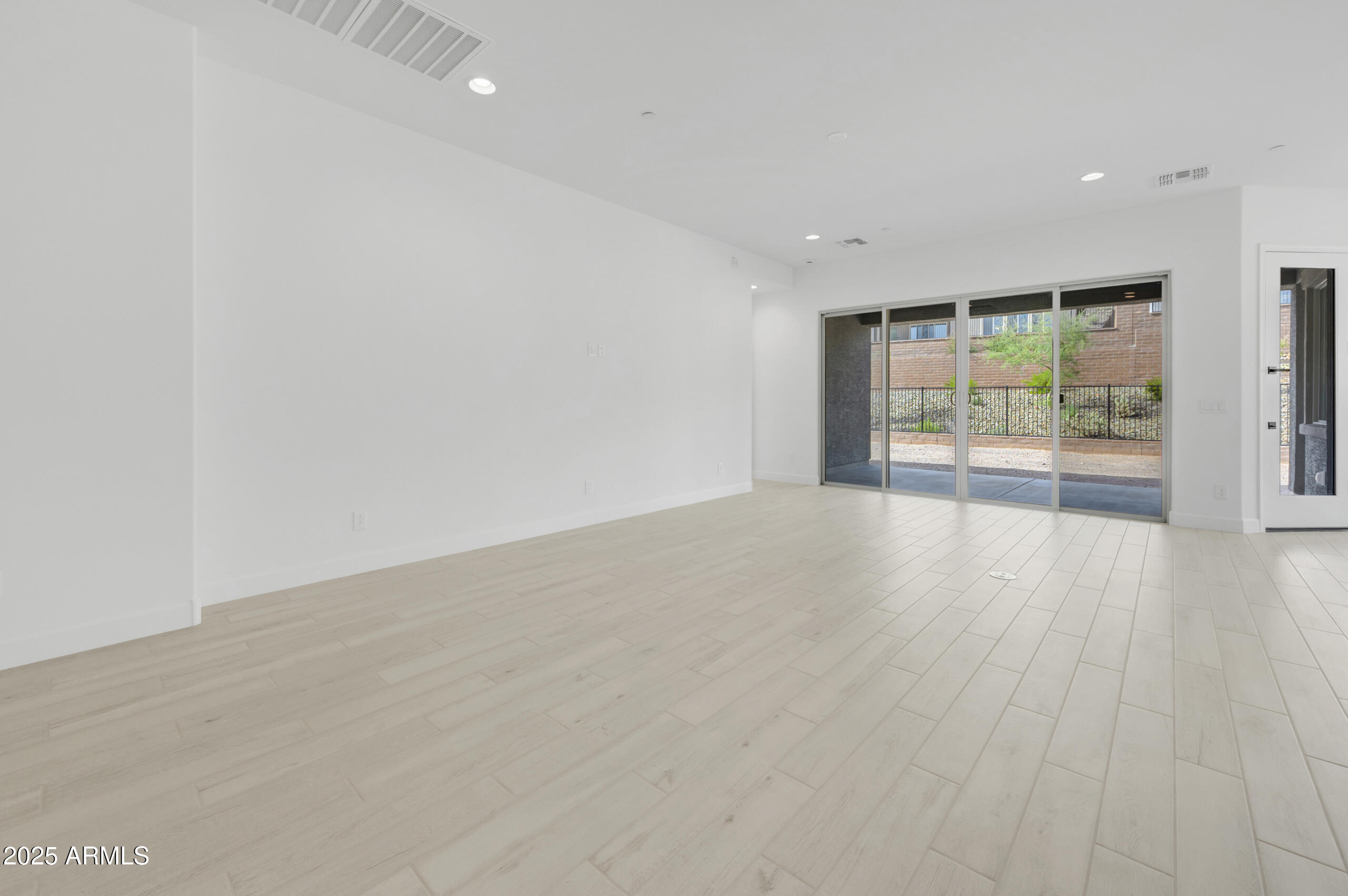 VILLAGE H AT VISTANCIA PARCELS H-11 12 - Residential