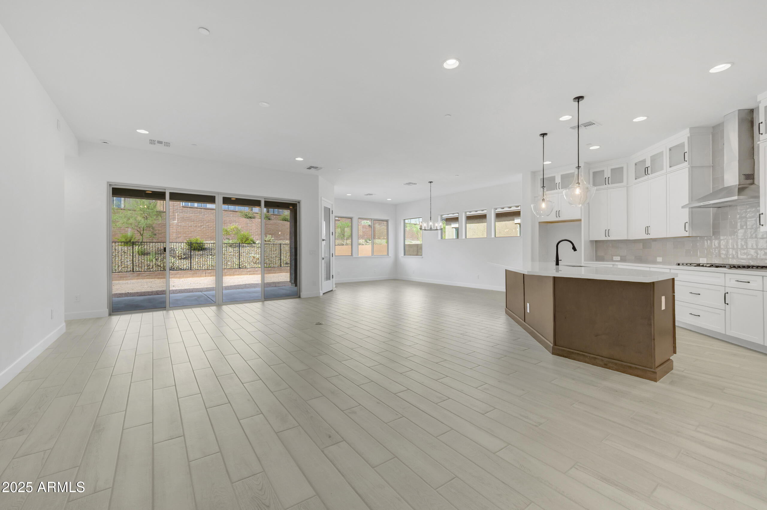 VILLAGE H AT VISTANCIA PARCELS H-11 12 - Residential
