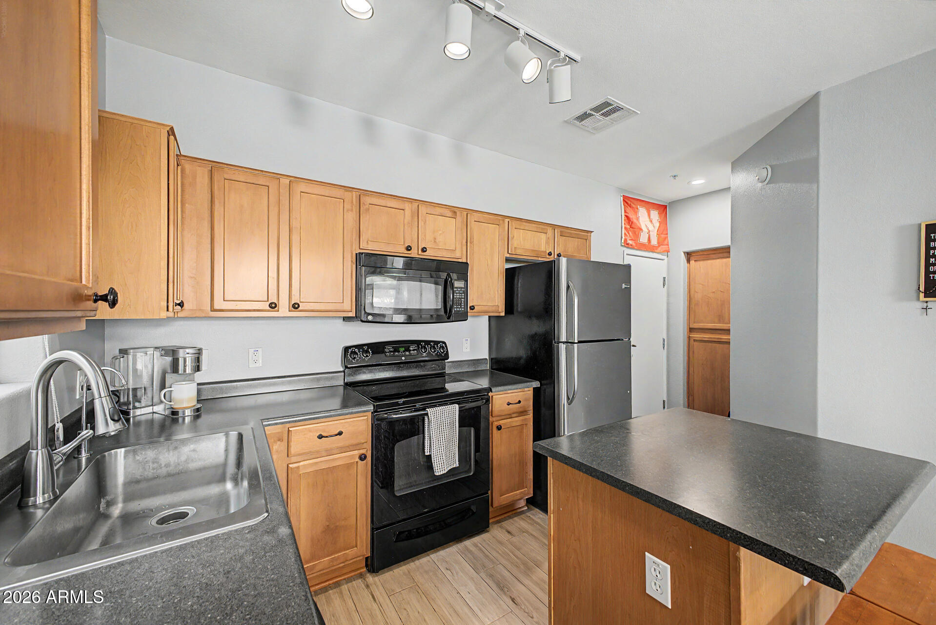 TRE ALLAGIO CONDOMINIUM - Residential