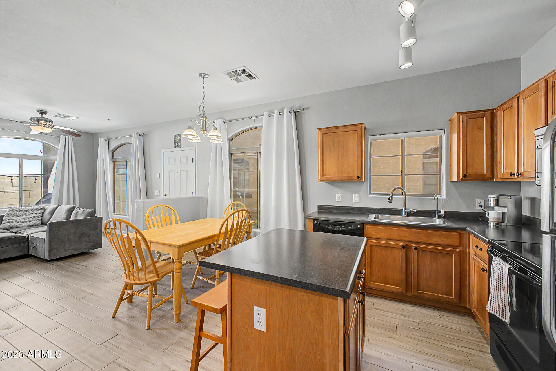 TRE ALLAGIO CONDOMINIUM - Residential