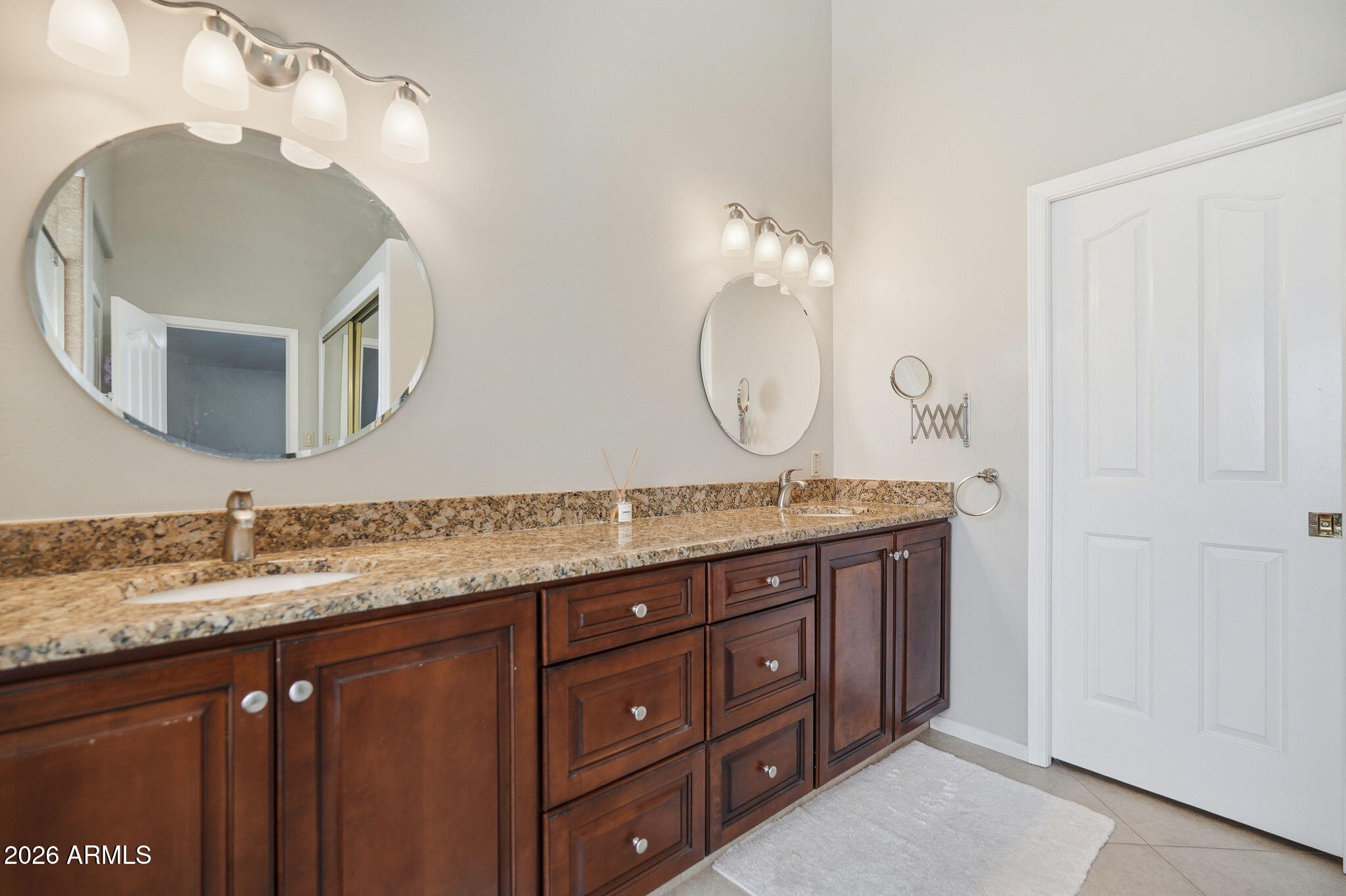 MOUNTAIN PARK RANCH - Residential