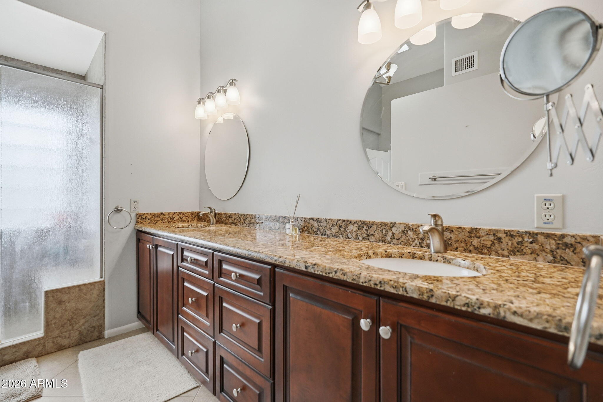 MOUNTAIN PARK RANCH - Residential