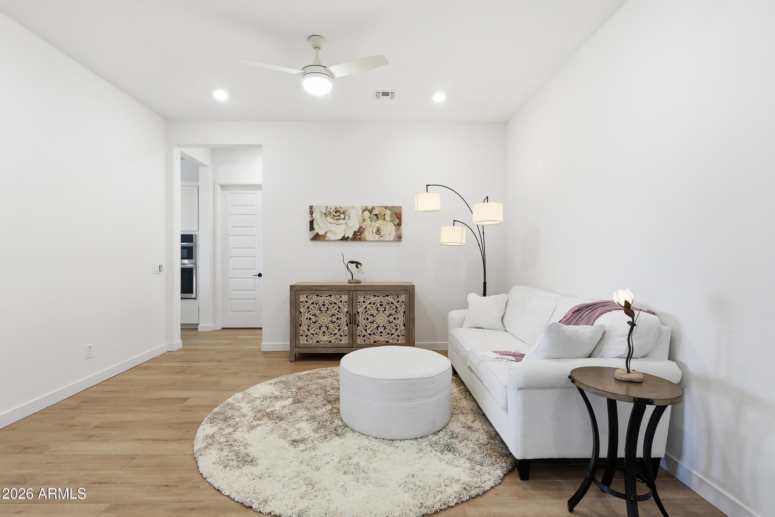 WHISPERING HILLS - Residential
